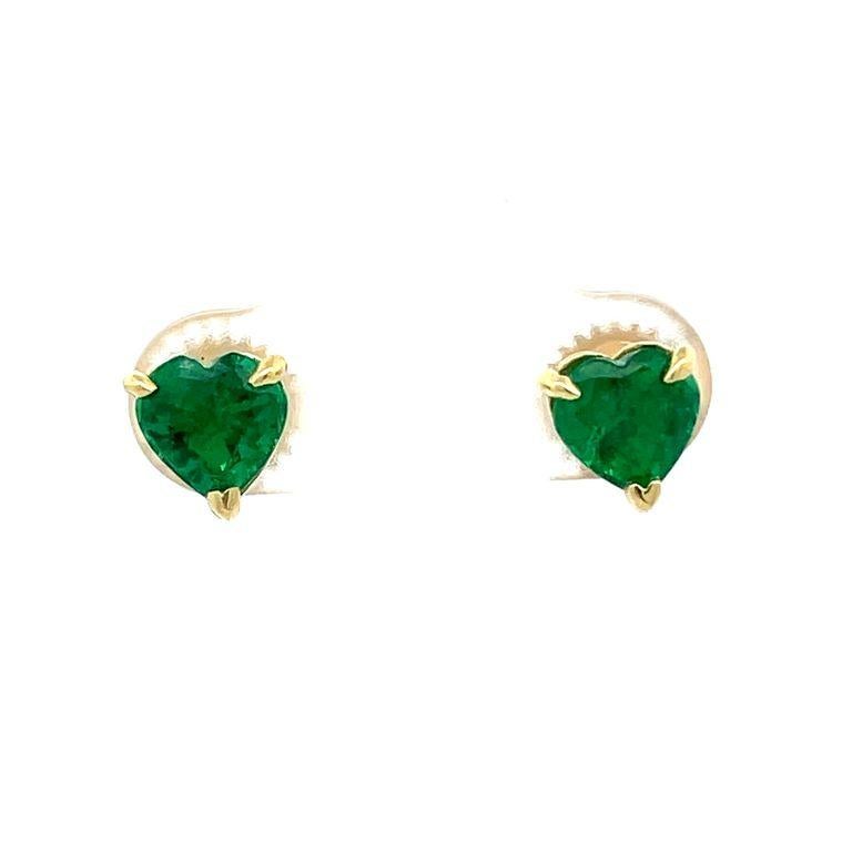 This pair of earrings is a true masterpiece, made from the finest Colombian green emeralds with a total weight of 1.44 carats in heart shape. The gemstones have been meticulously selected for their remarkable clarity and exceptional sparkle,