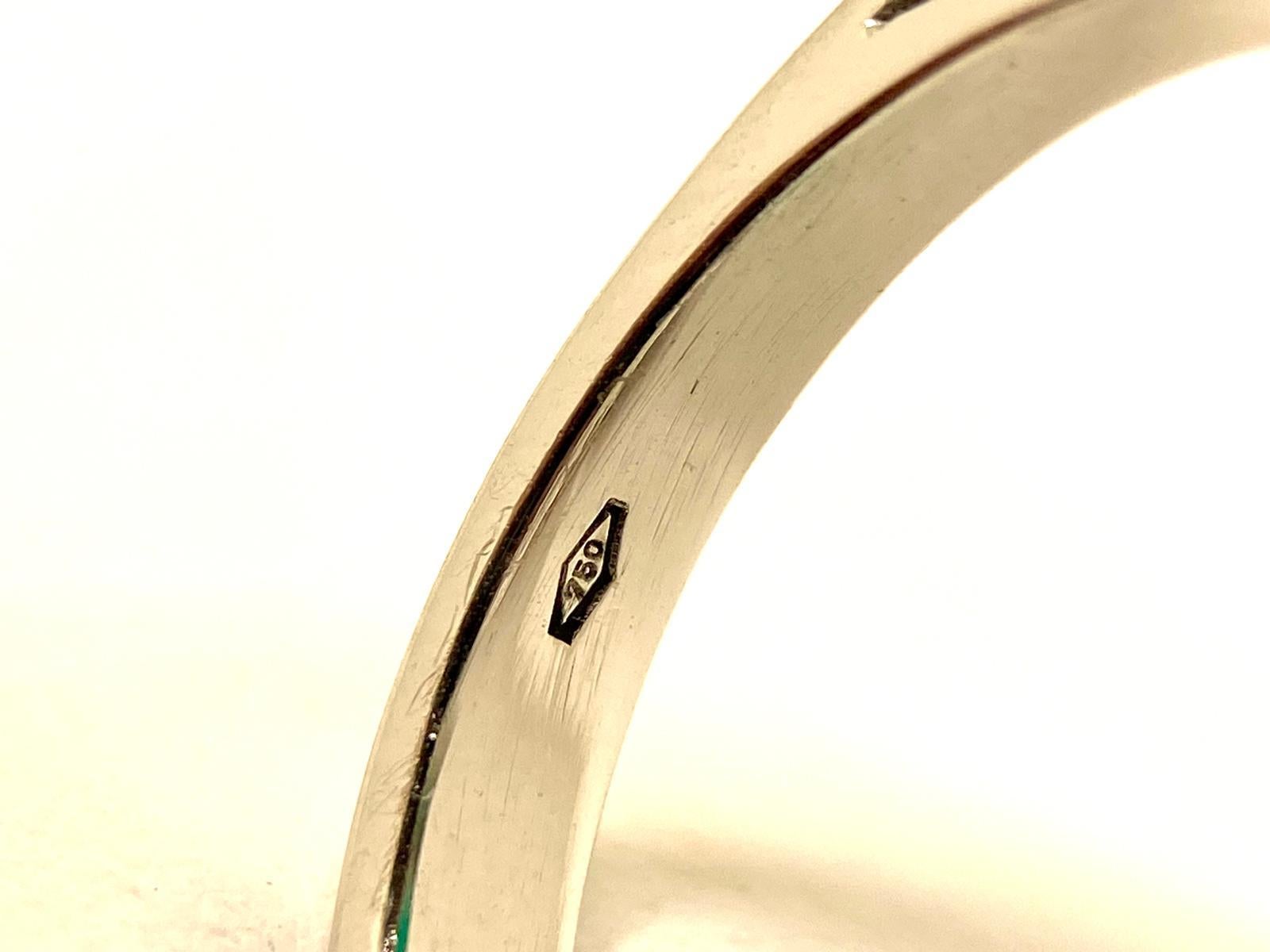 Colombian Muzo Emerald Ring 9.10ct with Diamonds in vendita 1