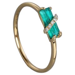 Colombian Raw Emerald Diamond Engagement Ring in 18K Yellow Gold