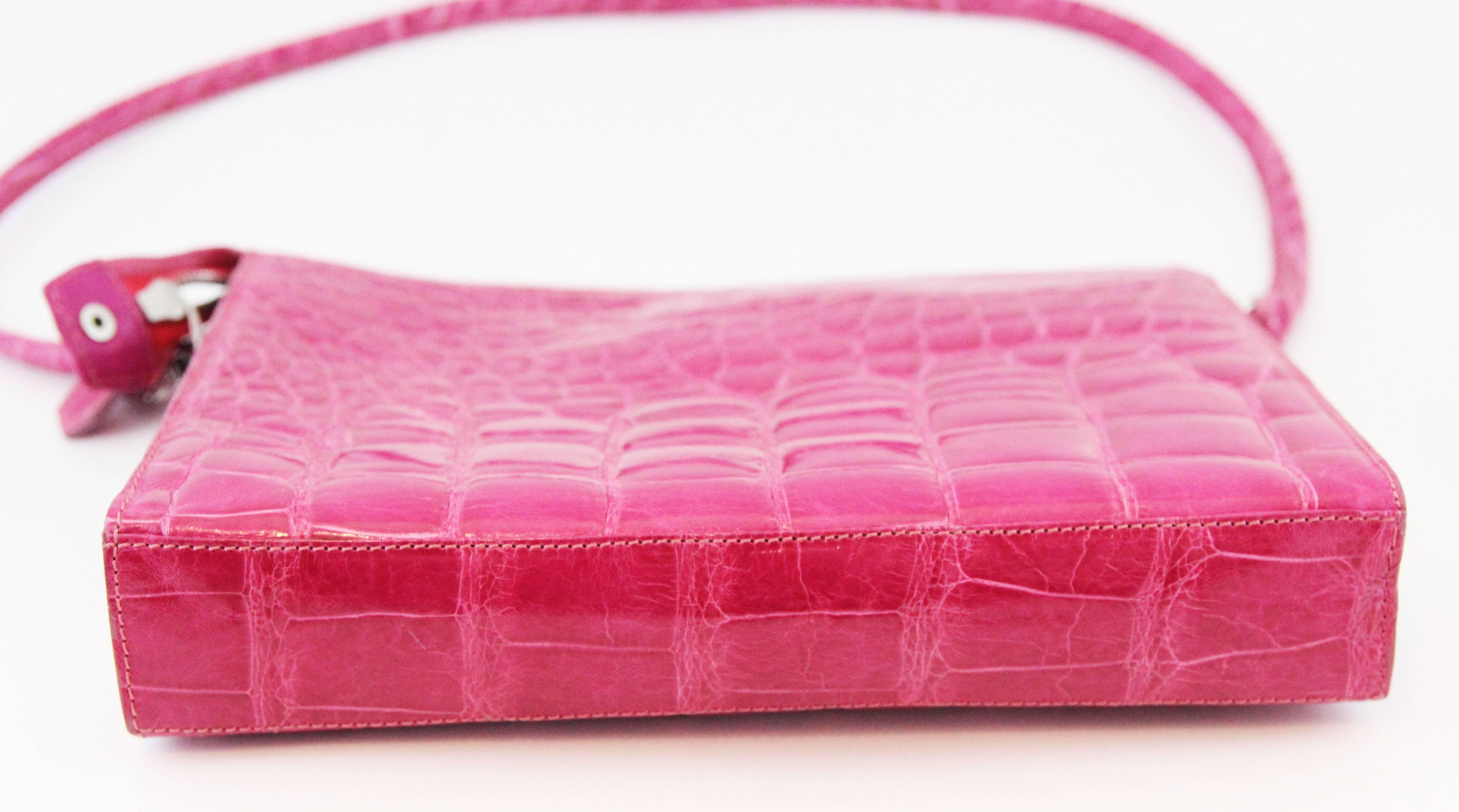 Colombo Fushia pink Crocodile clutch bag  In Excellent Condition In Verviers, BE