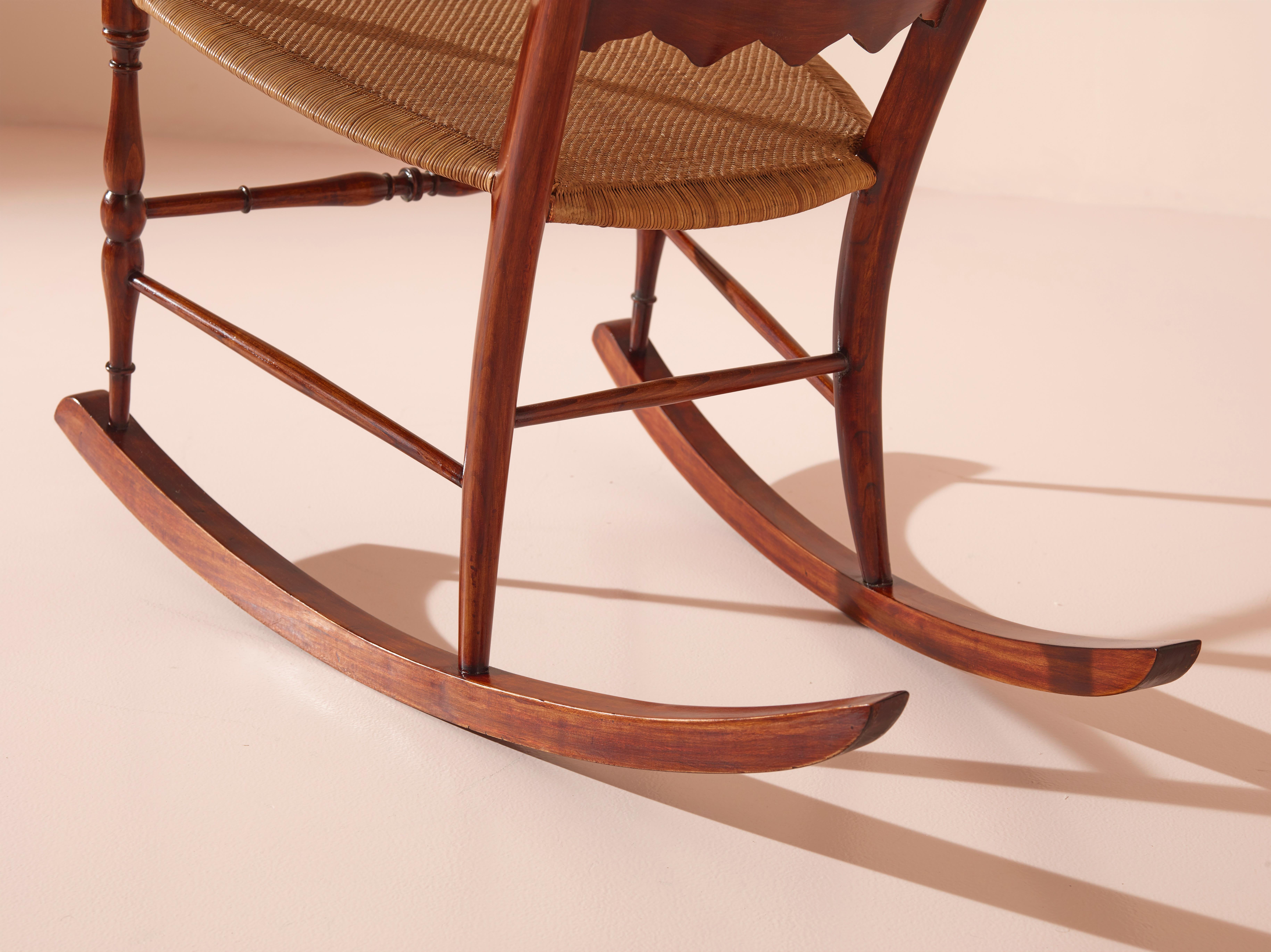 Colombo Sanguineti rocking chair made of beech and woven straw, Chiavari, 1940s For Sale 2