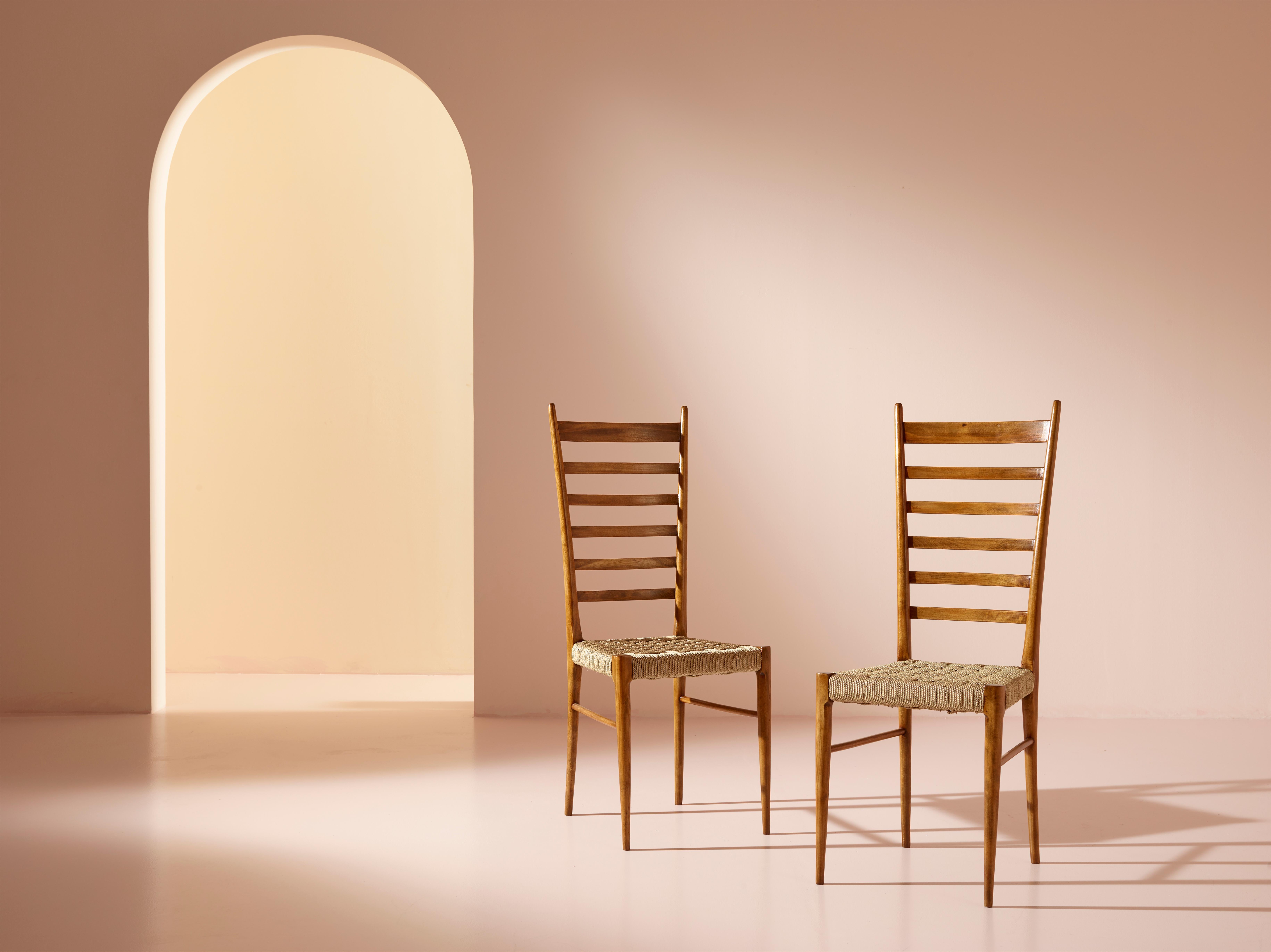 A rare set of ''Chiavarine'' chairs model Sei Stecche (six rods) presents itself as a remarkable testament to the exquisite craftsmanship of Colombo Sanguineti in Chiavari during the 1950s.

These chairs, constructed with beech wood, exemplify a