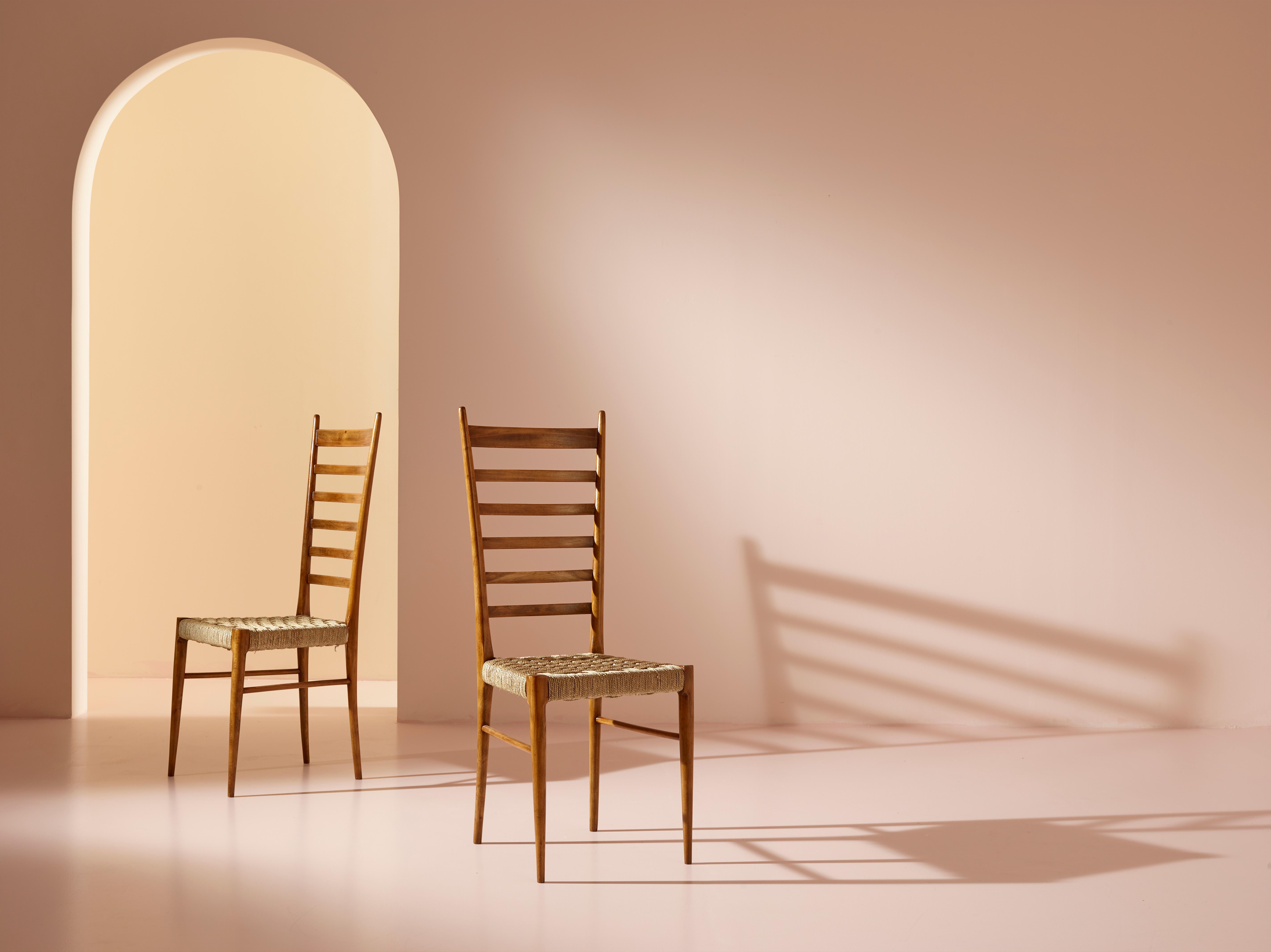 Noué à la main Colombo Sanguineti, ensemble de deux chaises ''Sei Stecche'', Chiavari, Italie, années 1950 en vente