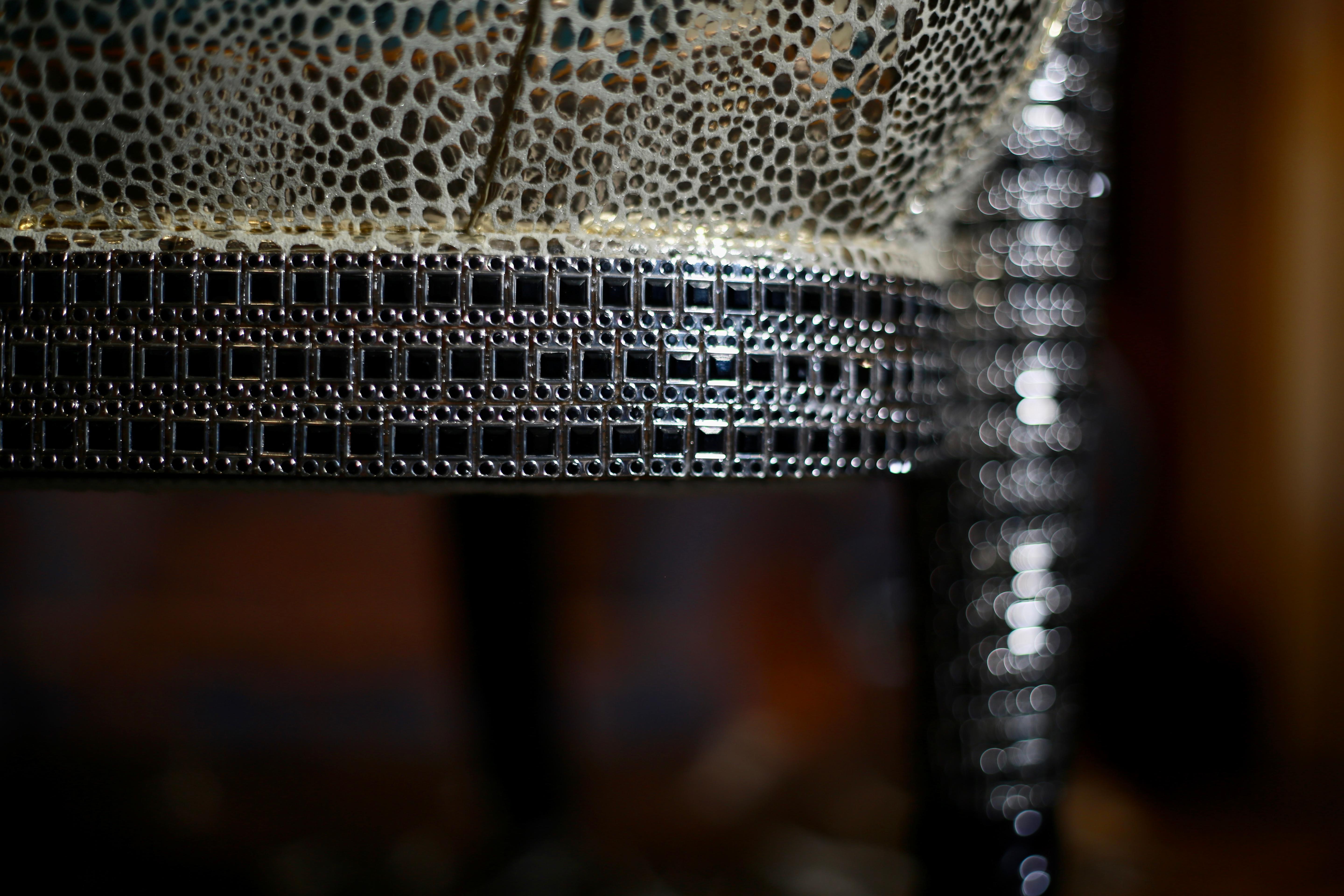 Colombostile-Sessel mit Swarovski, maßgefertigte Metallic-Farbe, handgefertigt in Italien  im Angebot 7