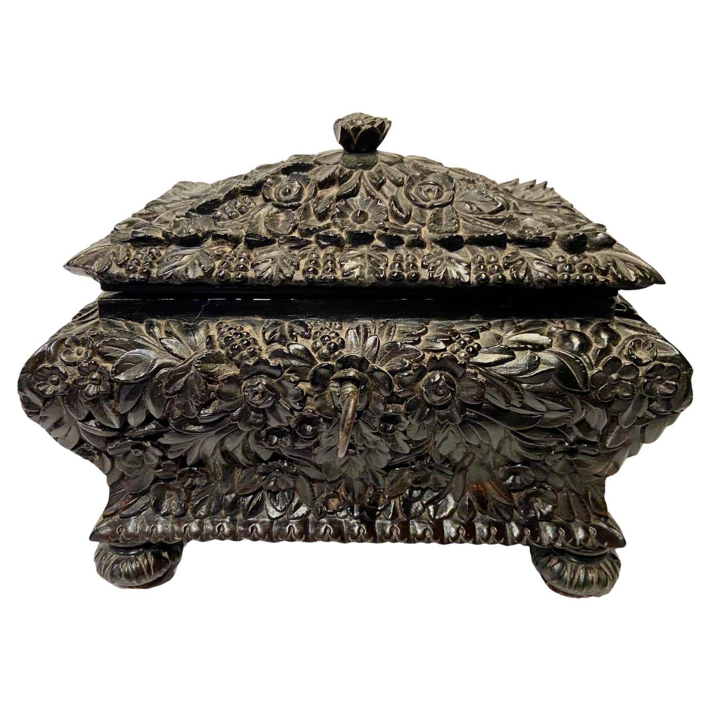 Colonial box in ebony wood For Sale at 1stDibs