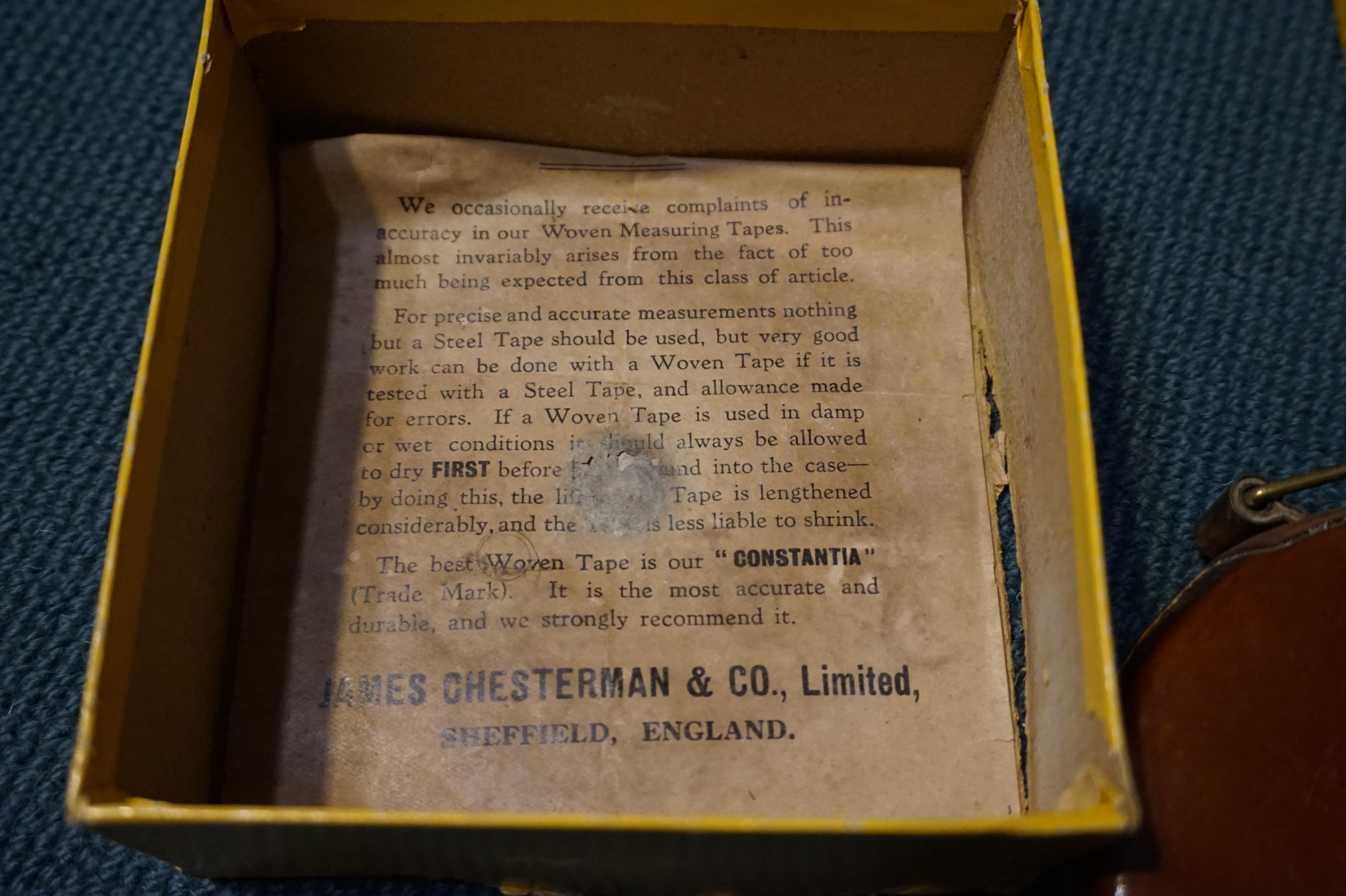 Colonial Chesterman's Leather Case Measuring Tape London in Original Box In Good Condition In Vancouver, British Columbia