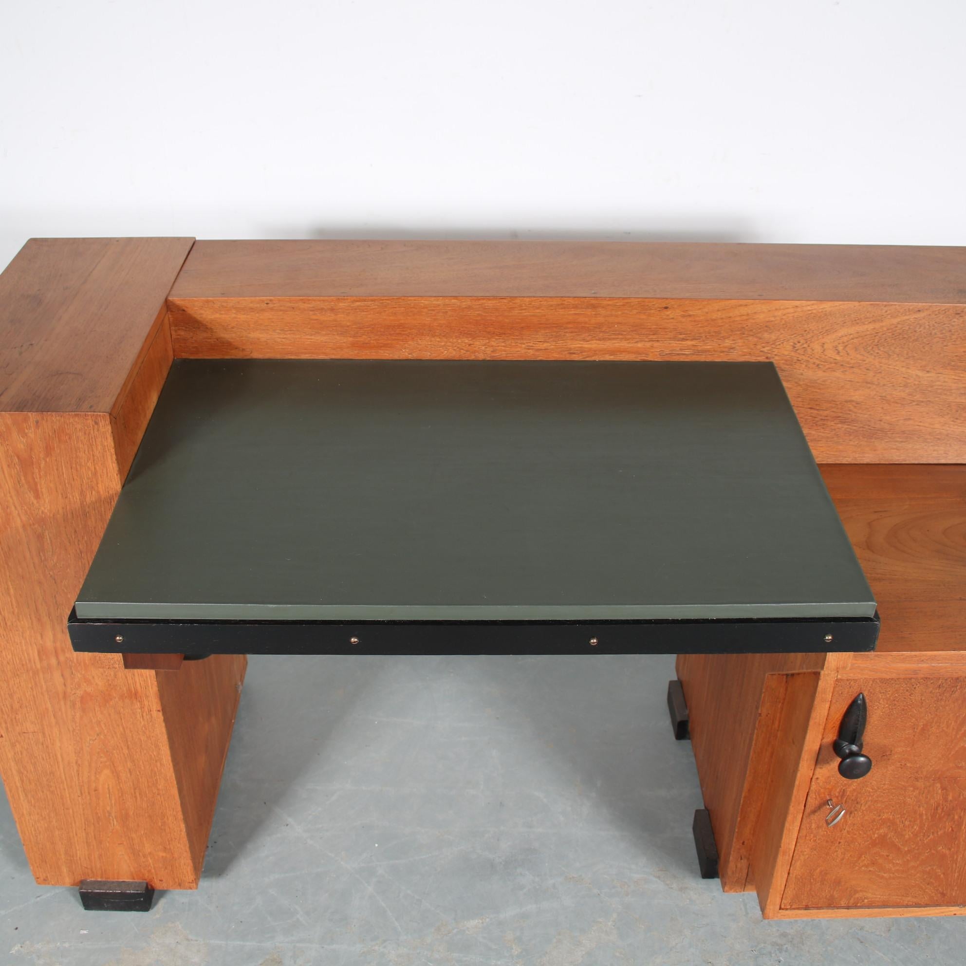 Colonial Haagse School Desk with Stool, Indonesia, 1930 For Sale 3