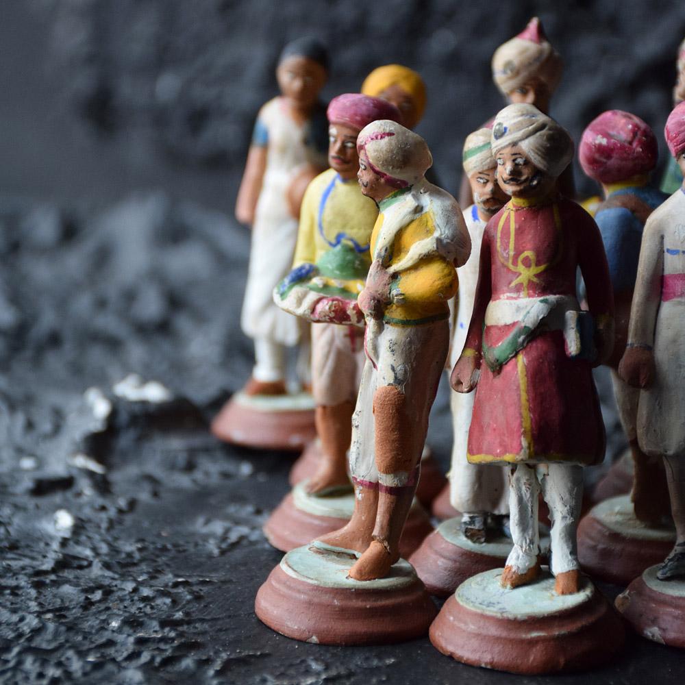 Colonial India Clay Figures In Fair Condition In London, GB