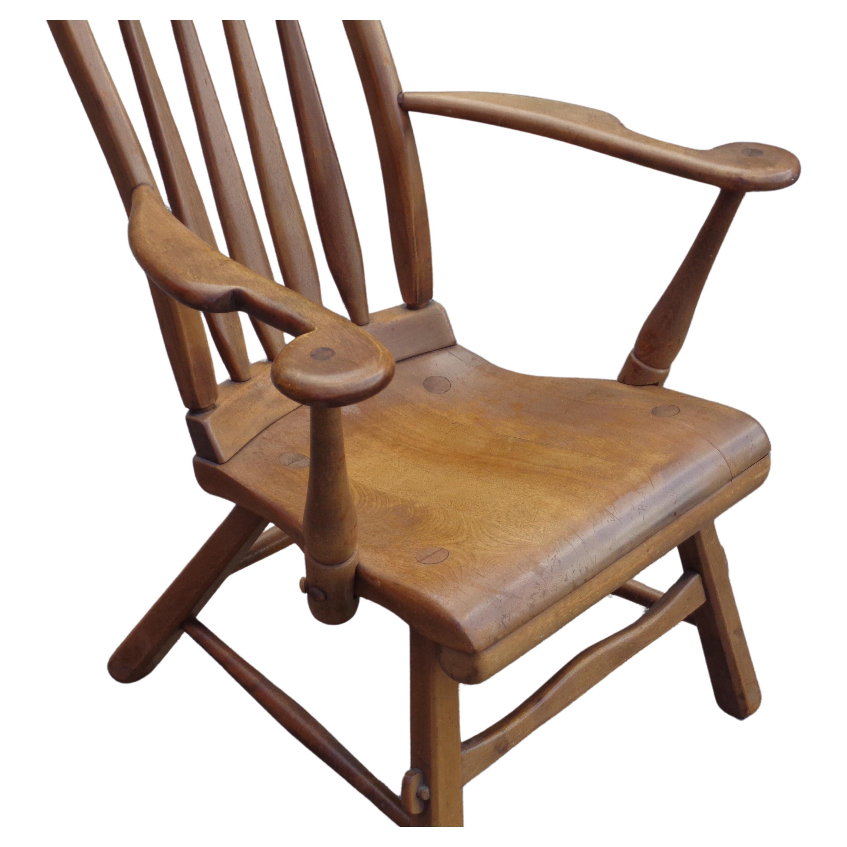 Fauteuil à haut dossier Herman de Vries, Sikes Furniture, années 1930 Bon état - En vente à Rochester, NY