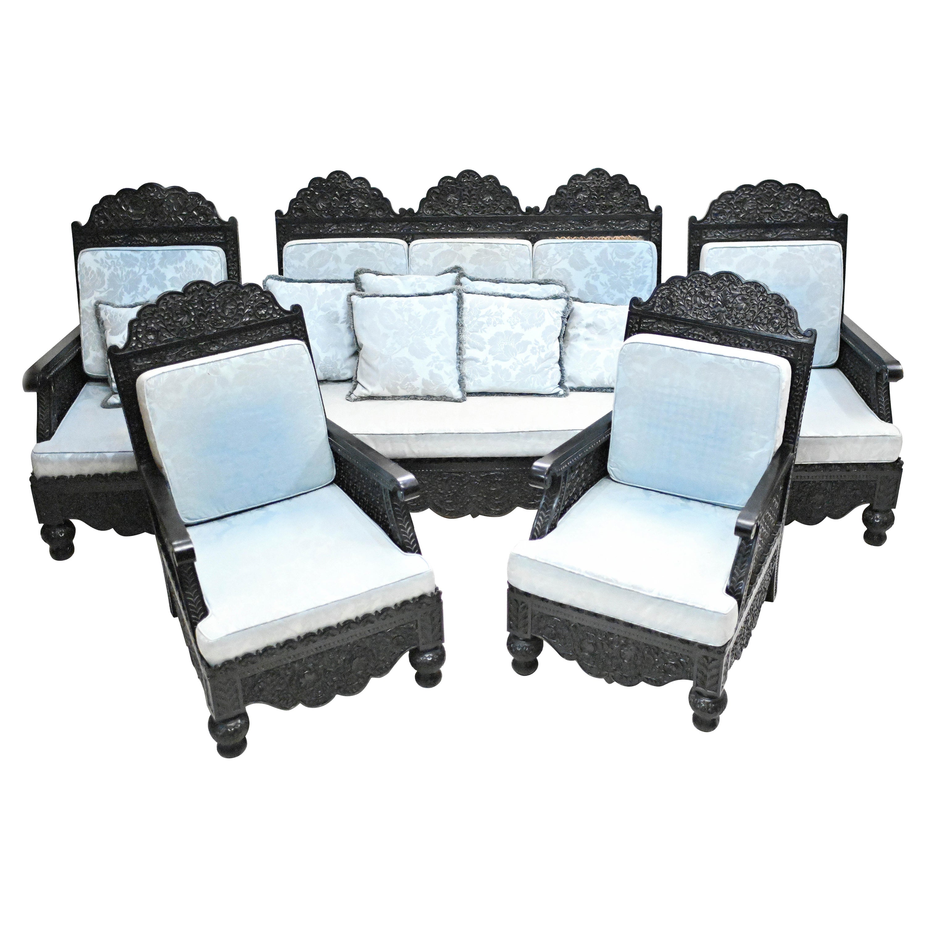 Ensemble 3 pièces de fauteuils de banquet colonial indiens anciens en bois de Padauk