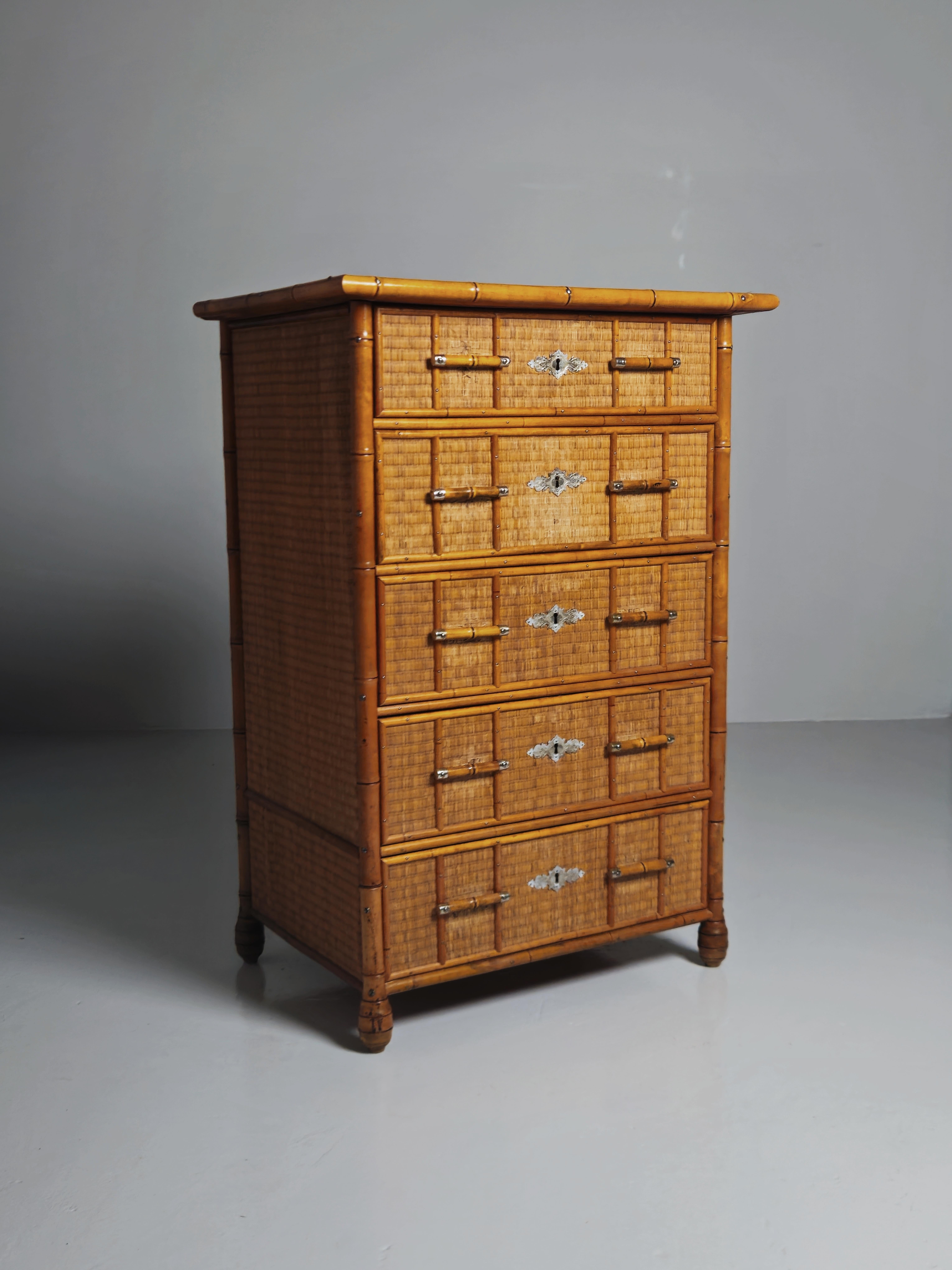 Scandinavian Modern Colonial style chest of drawers model 555 by Bodafors, Sweden, 1890s For Sale