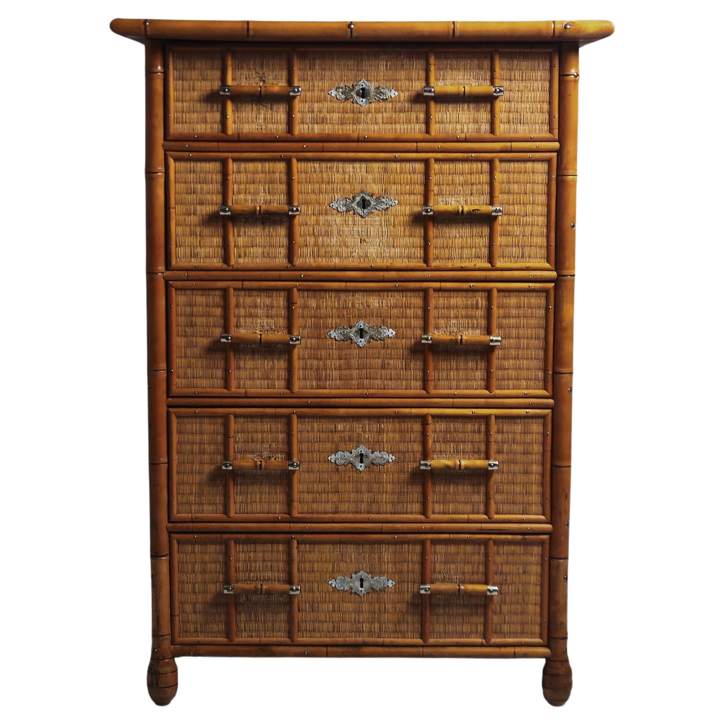 Colonial style chest of drawers model 555 by Bodafors, Sweden, 1890s For Sale