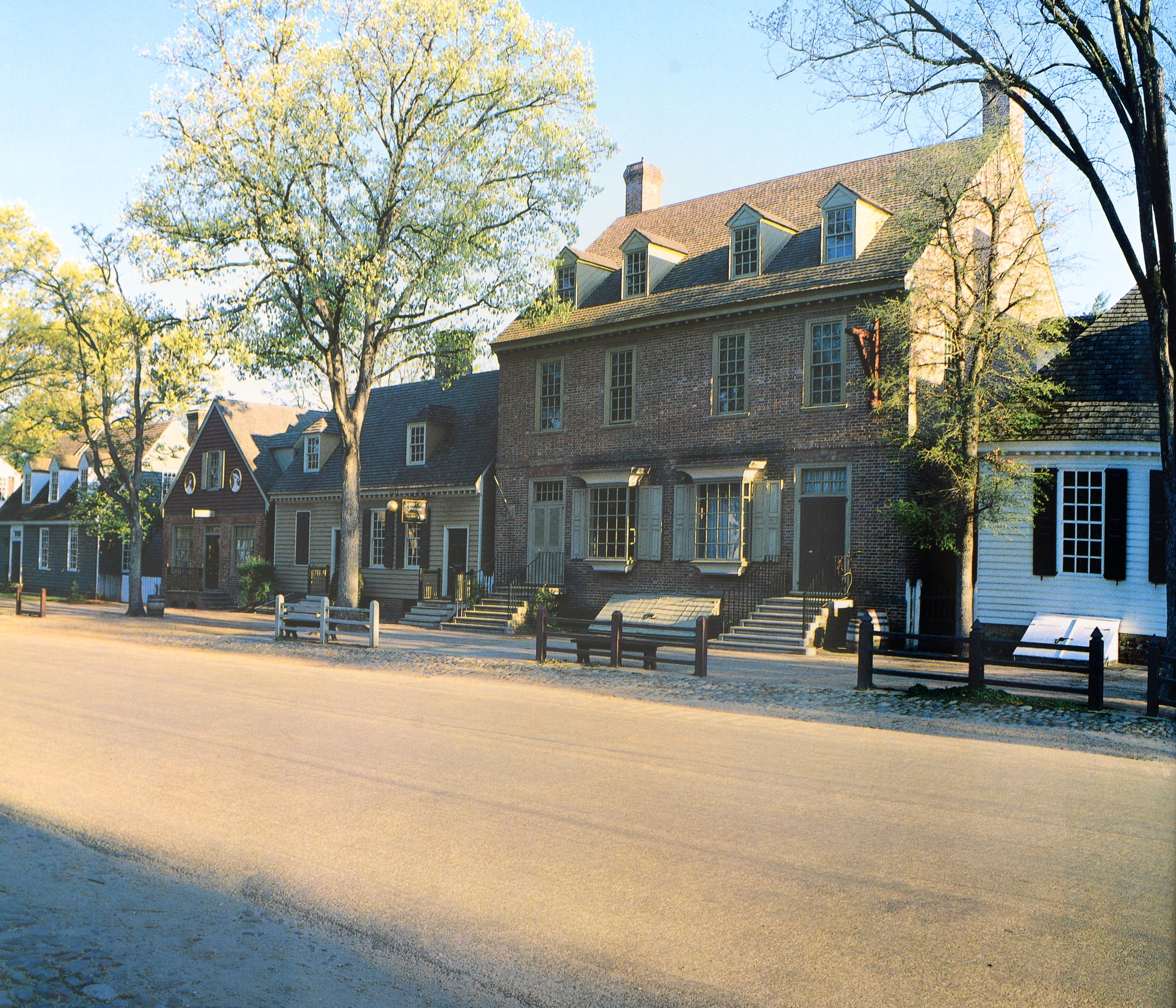 Colonial Williamsburg de Phillip Kopper, première édition en vente 2