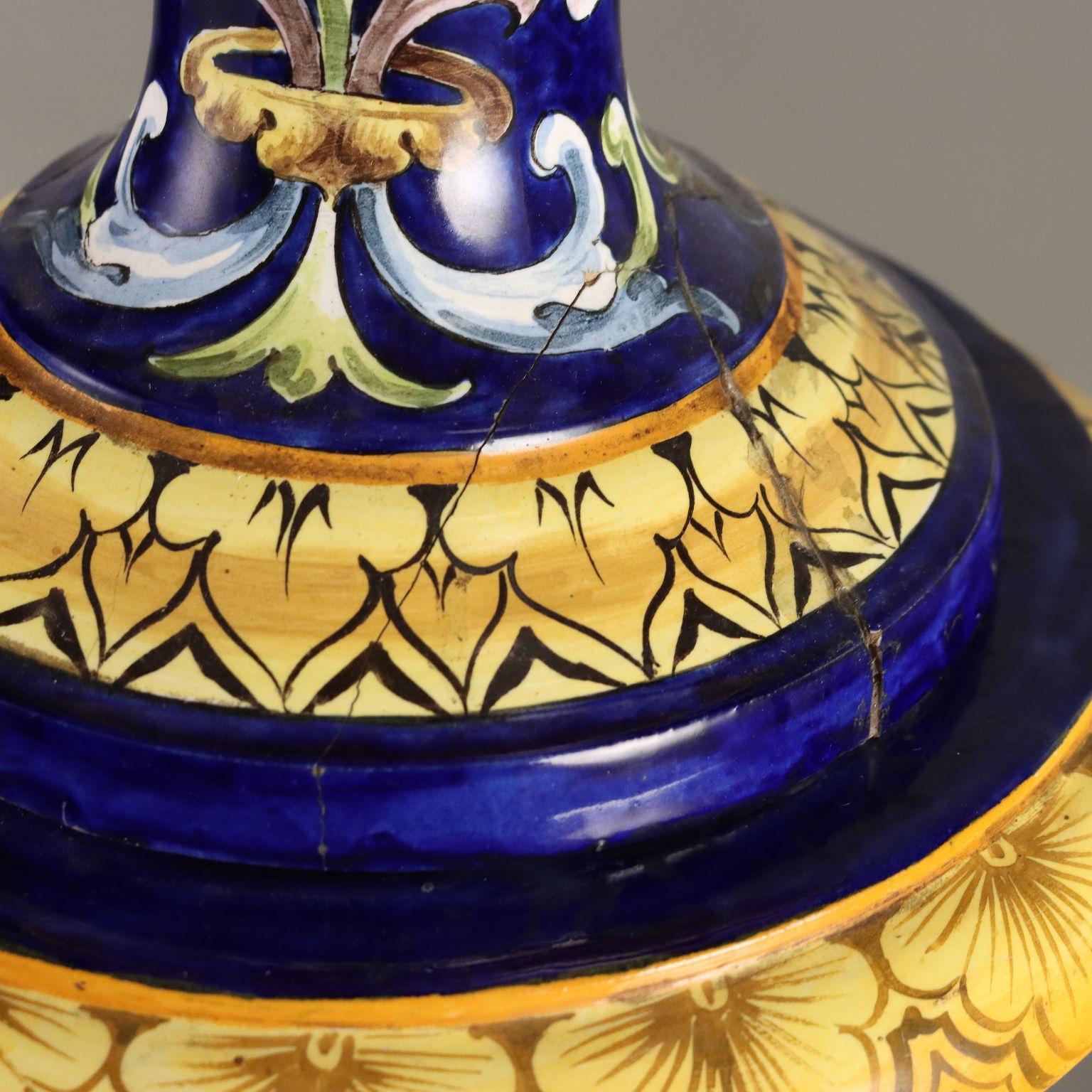 Neo-Renaissance Maiolica Column with Vase Italy Last Quarter 19th century For Sale 6
