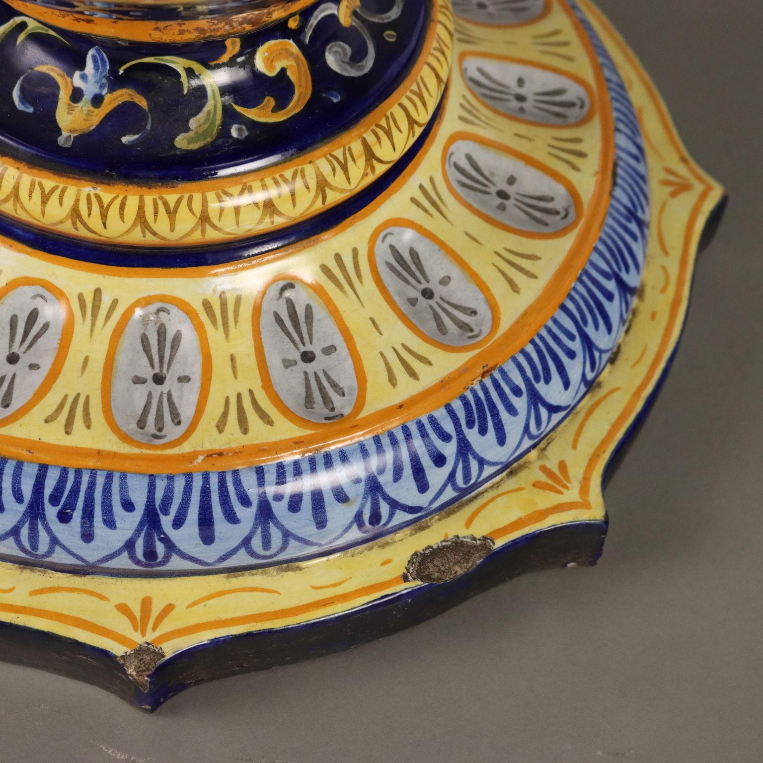 Neo-Renaissance Maiolica Column with Vase Italy Last Quarter 19th century For Sale 8