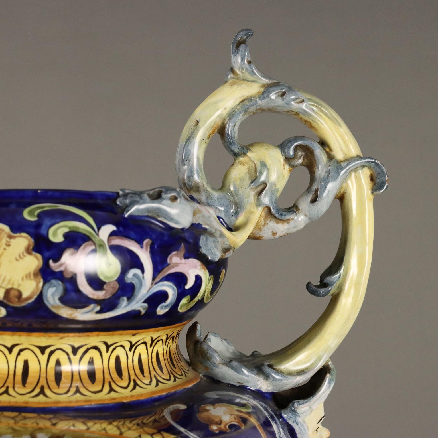 Late 19th Century Neo-Renaissance Maiolica Column with Vase Italy Last Quarter 19th century For Sale
