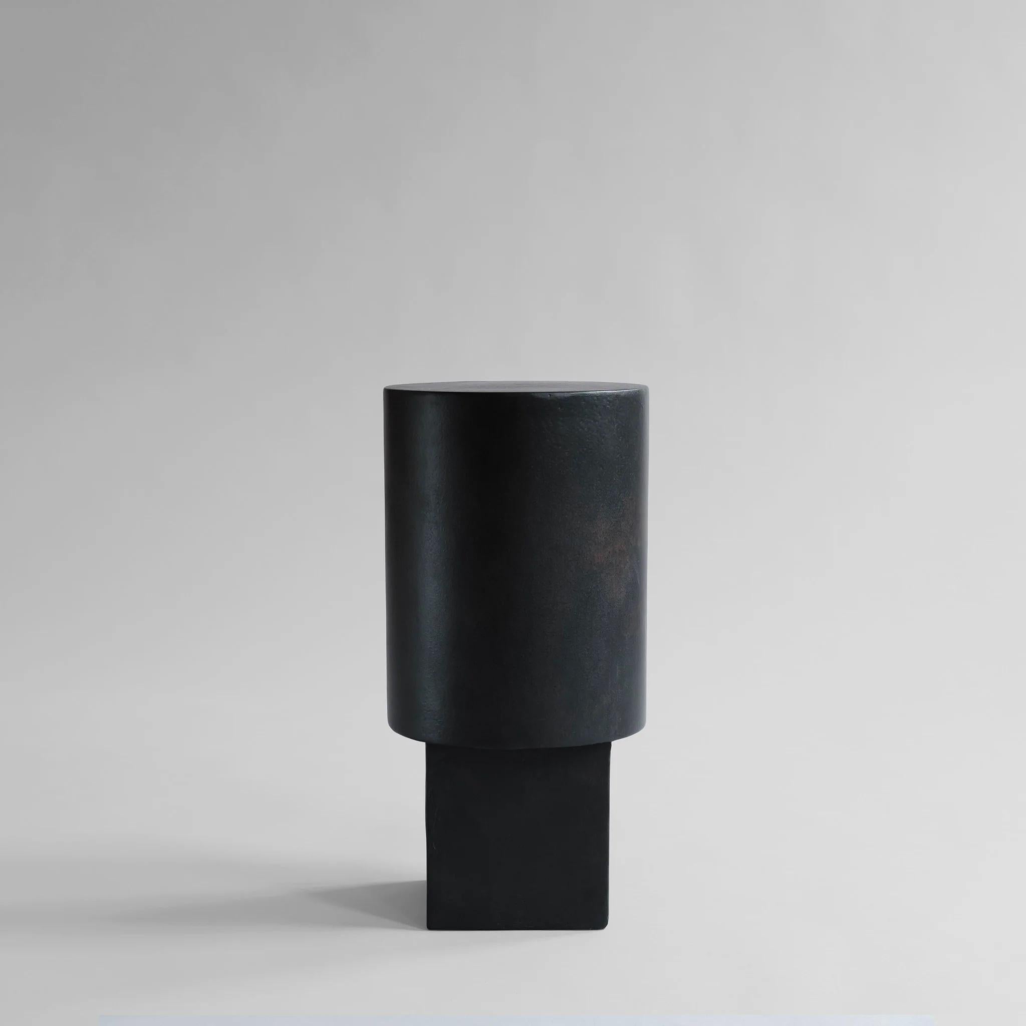 Colonne, Column Table in Fibre and Concrete, Contemporary Work. For Sale 5