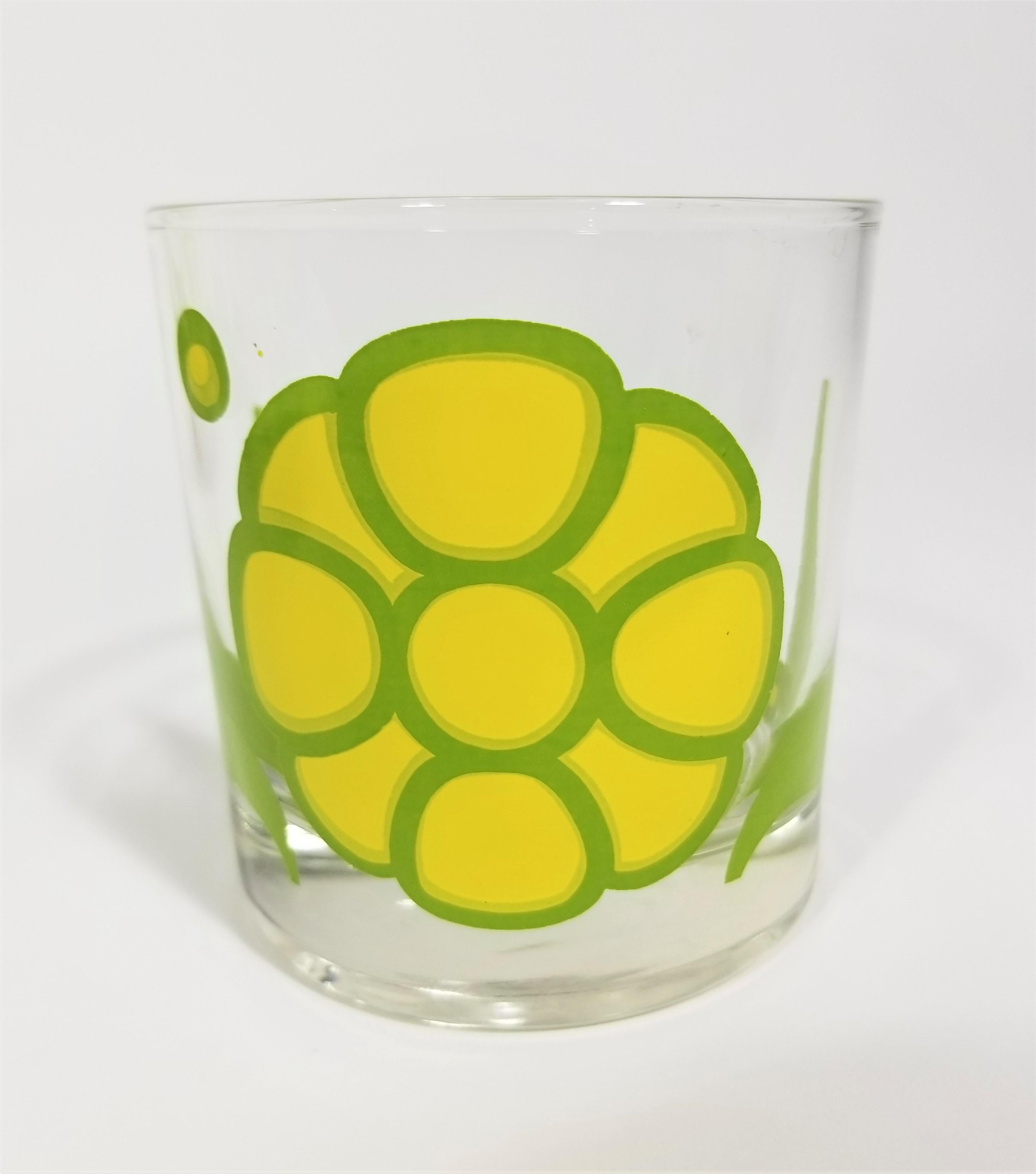 Colony Glassware Barware Mid Century Set of 6 with Ice Bucket In Excellent Condition In New York, NY