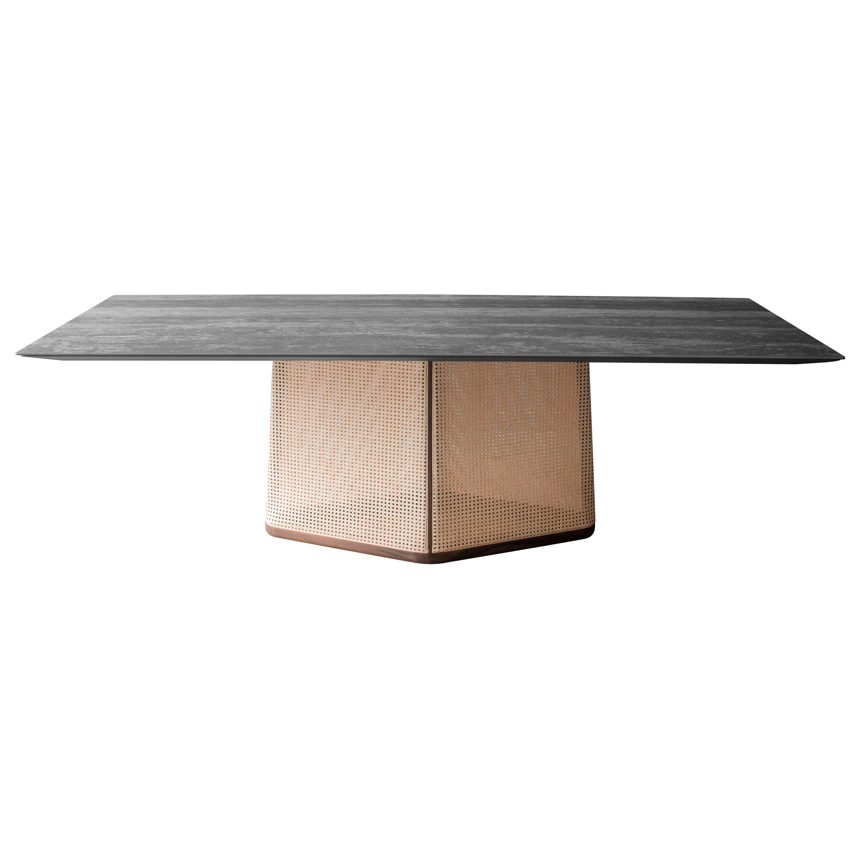 Im Angebot: Colony, großer Tisch mit natürlichem Wiener Strohsockel, von Skrivo Design, Black (Black Travertino Ceramic)