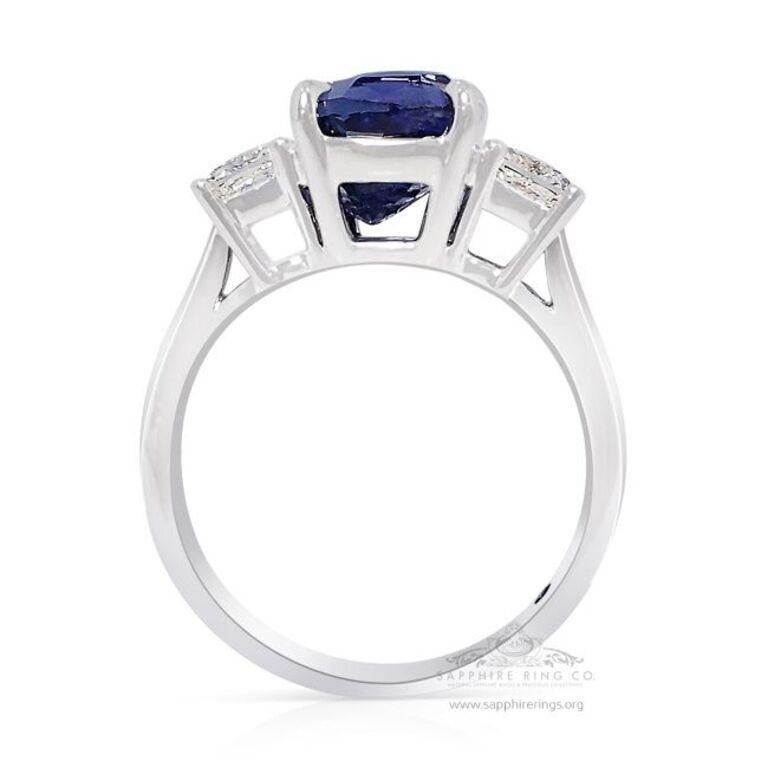 Color Change Sapphire Ring, 4.06ct Unheated 3 Stone Platinum Ring GIA Cerftified In New Condition For Sale In Tampa, FL