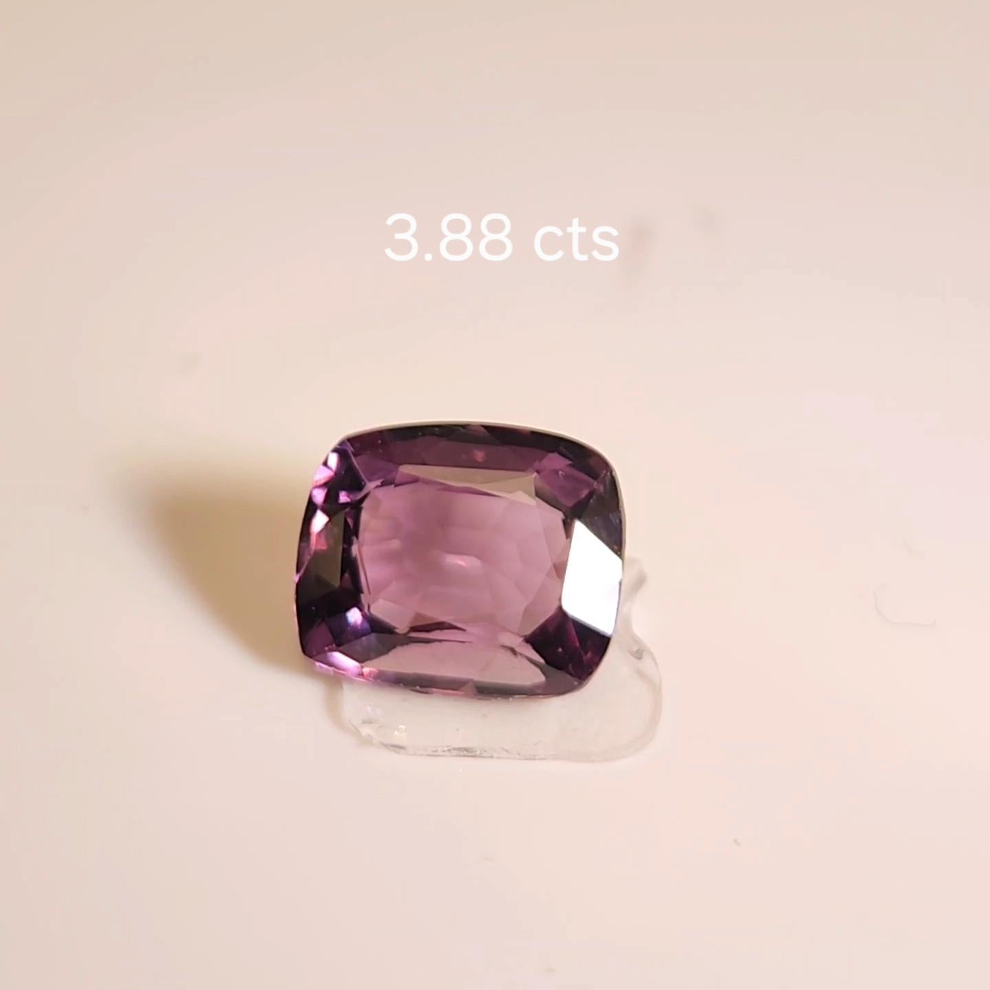 Spinello a viraggio di colore 3,88 carati dallo Sri Lanka. in vendita 6