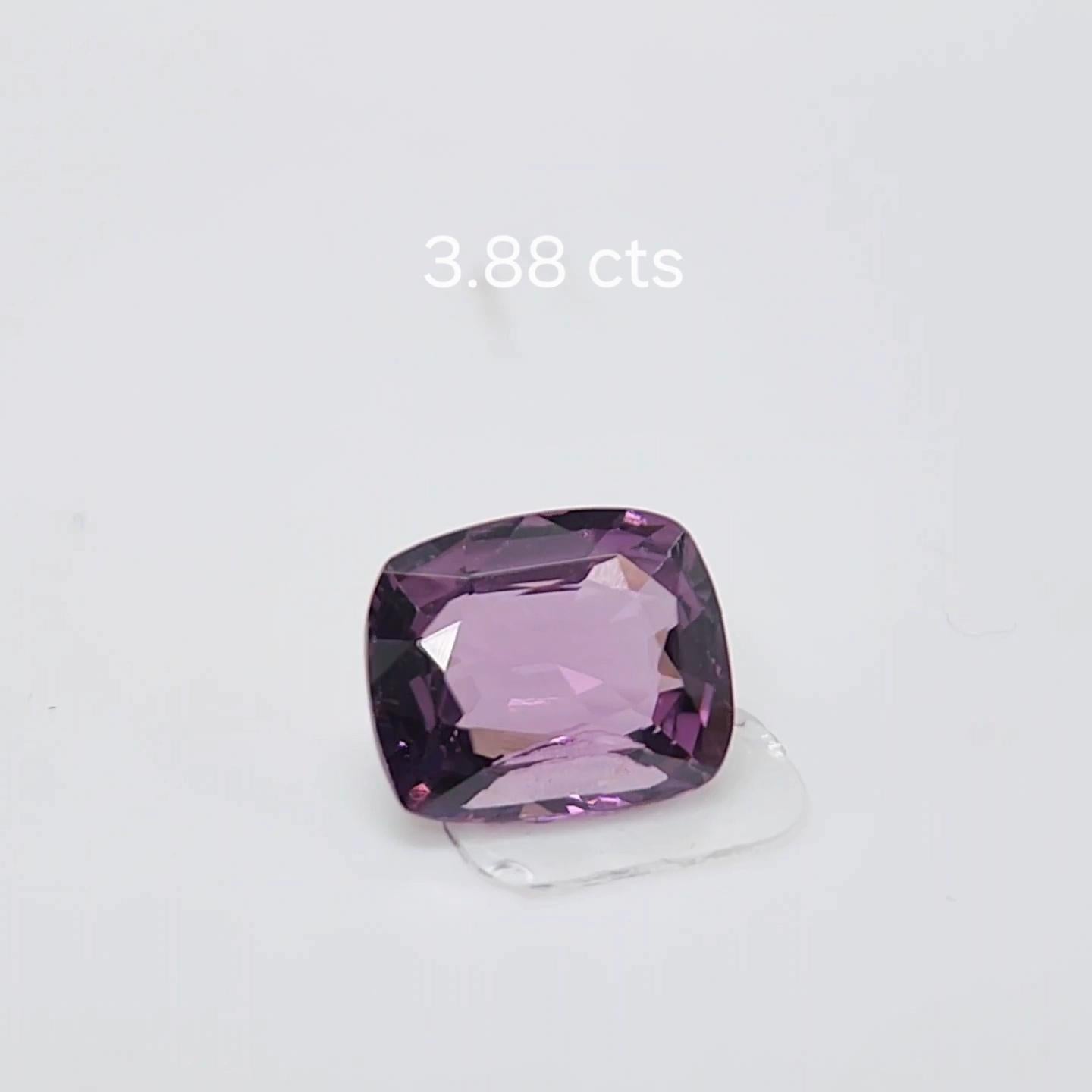 Spinello a viraggio di colore 3,88 carati dallo Sri Lanka. in vendita 2