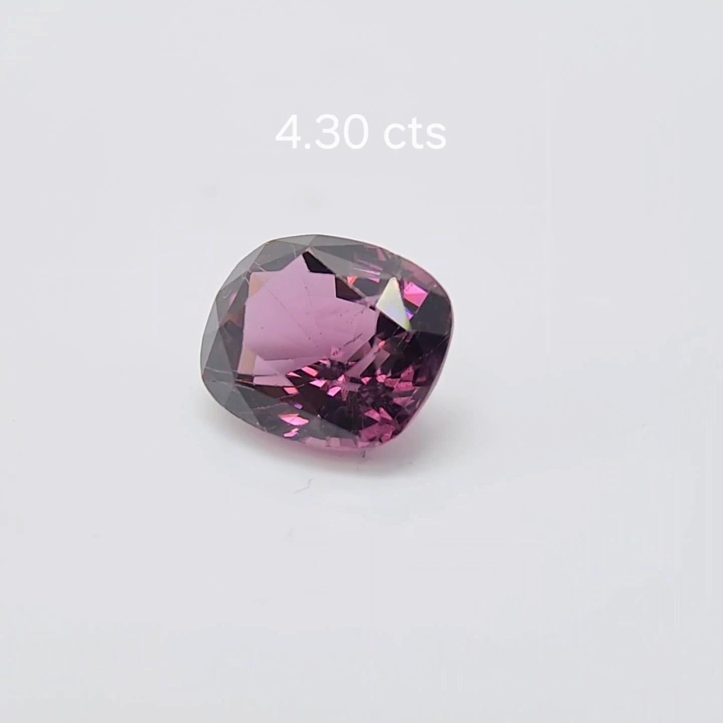 Spinello a viraggio di colore 4,30 carati dallo Srilanka. in vendita 5