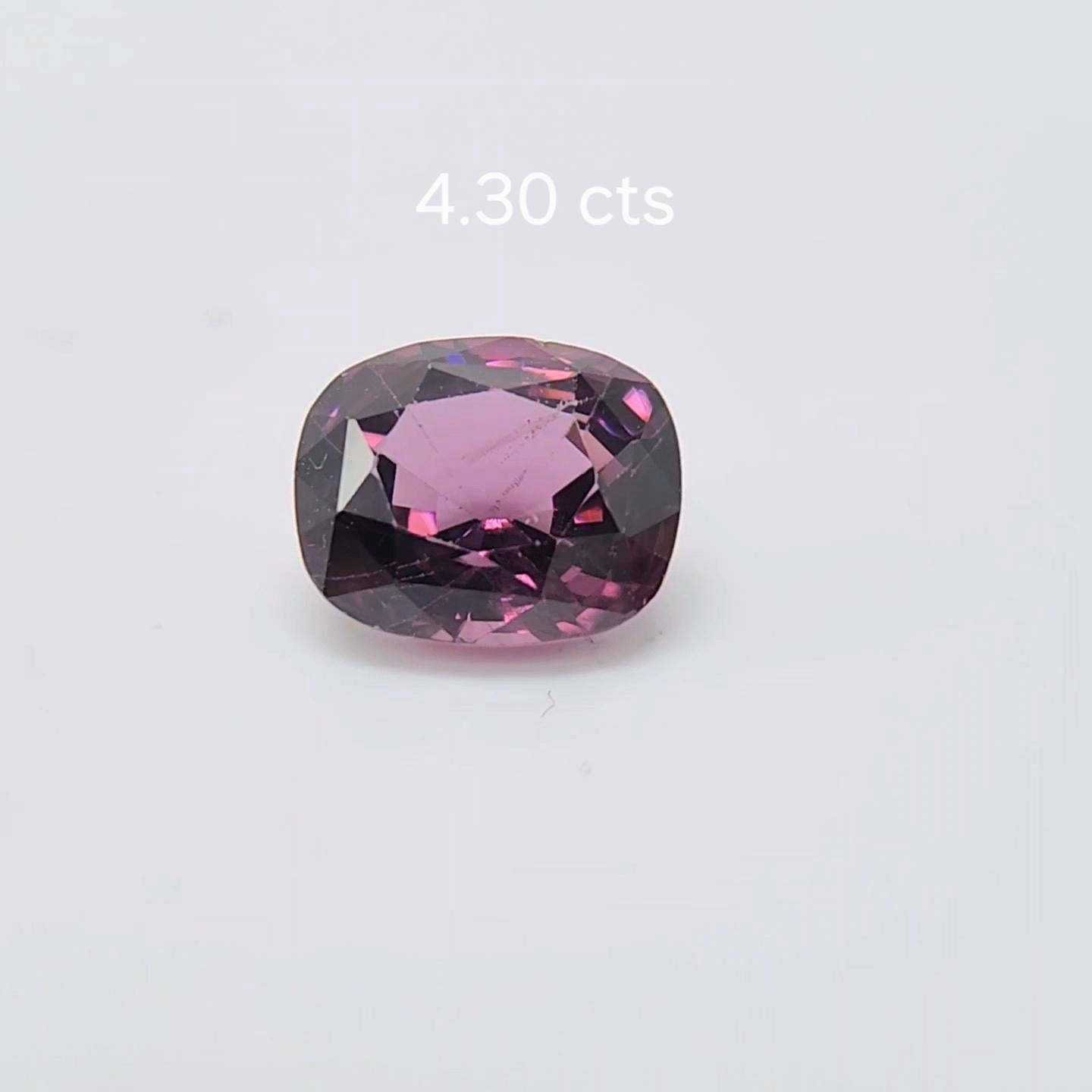 Spinello a viraggio di colore 4,30 carati dallo Srilanka. in vendita 6