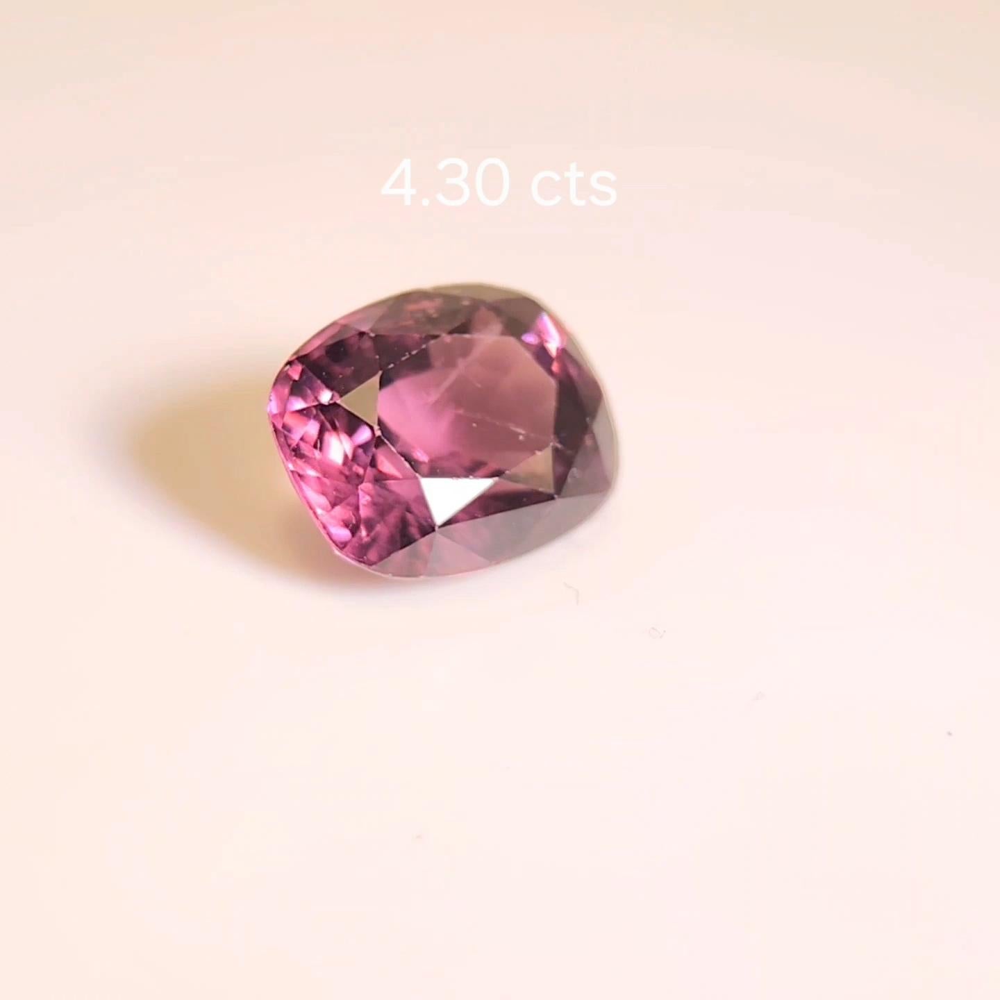Spinello a viraggio di colore 4,30 carati dallo Srilanka. in vendita 7