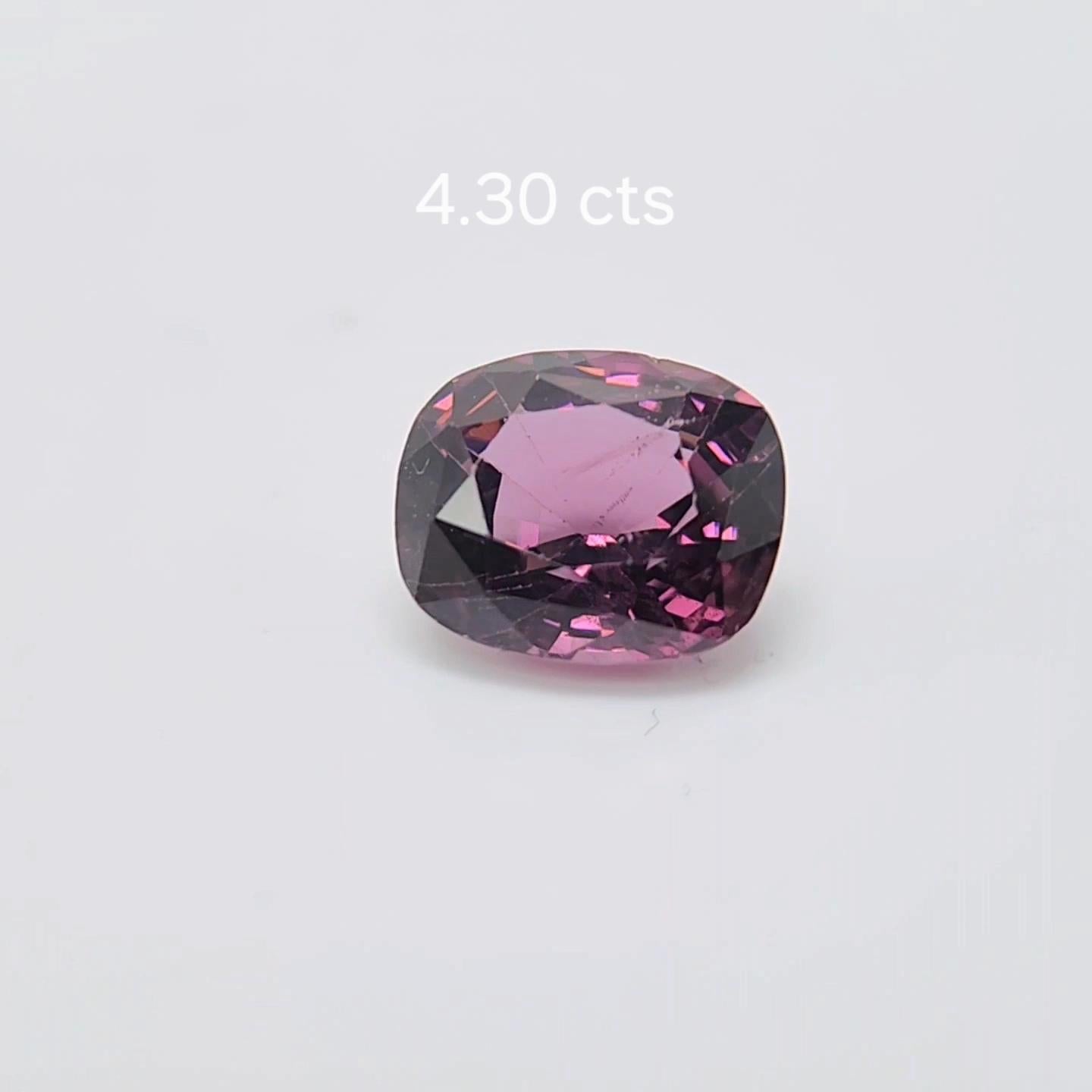 Spinello a viraggio di colore 4,30 carati dallo Srilanka. in vendita 3