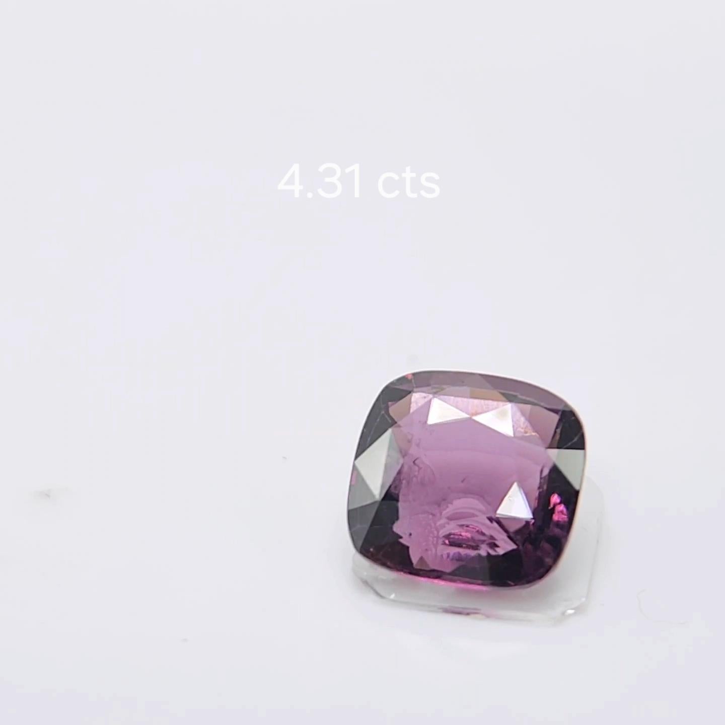Spinello a viraggio di colore 4,31 carati dallo Sri Lanka. in vendita 5