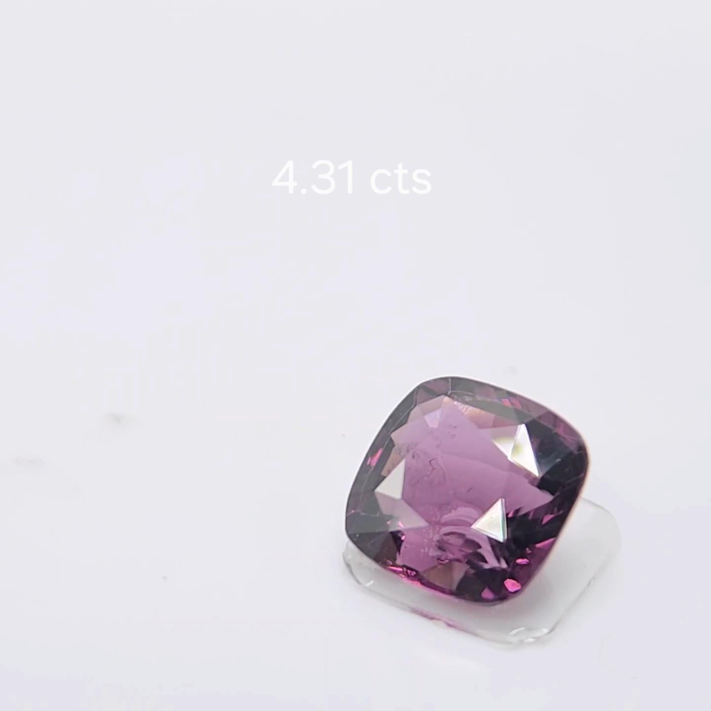 Spinello a viraggio di colore 4,31 carati dallo Sri Lanka. in vendita 3