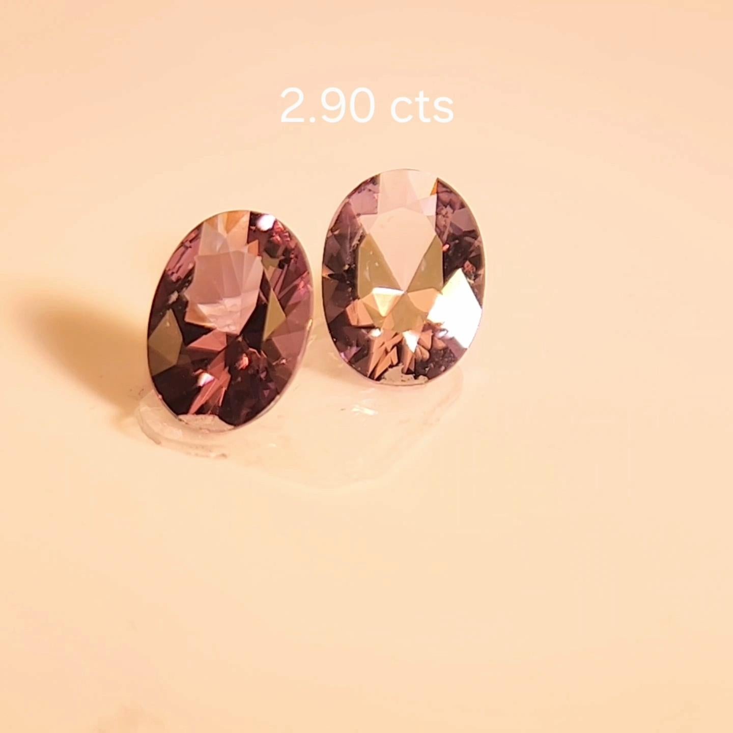 PAIO DI SPINEL A CAMBIAMENTO DI COLORE 2,90 carati. in vendita 7