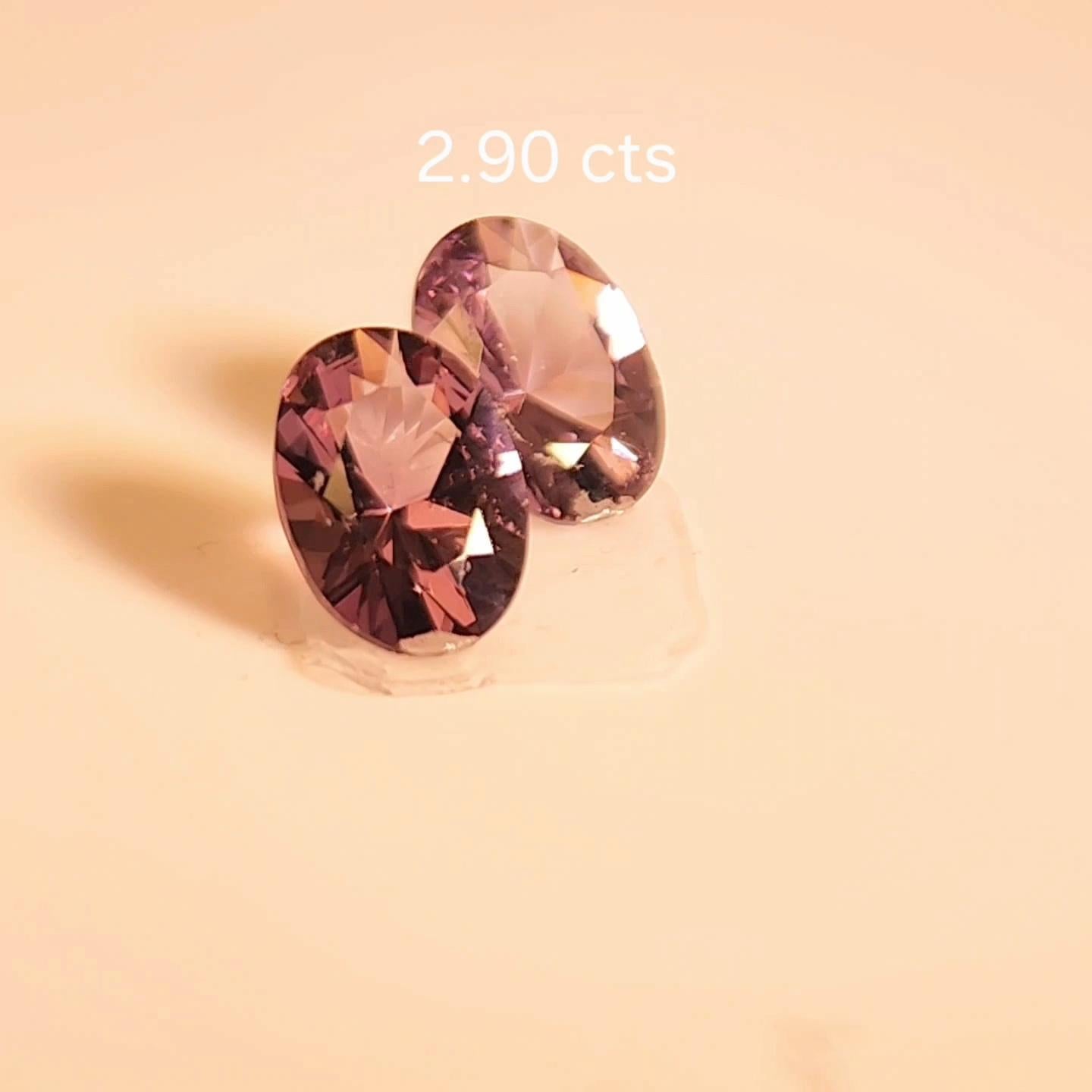 PAIO DI SPINEL A CAMBIAMENTO DI COLORE 2,90 carati. in vendita 8