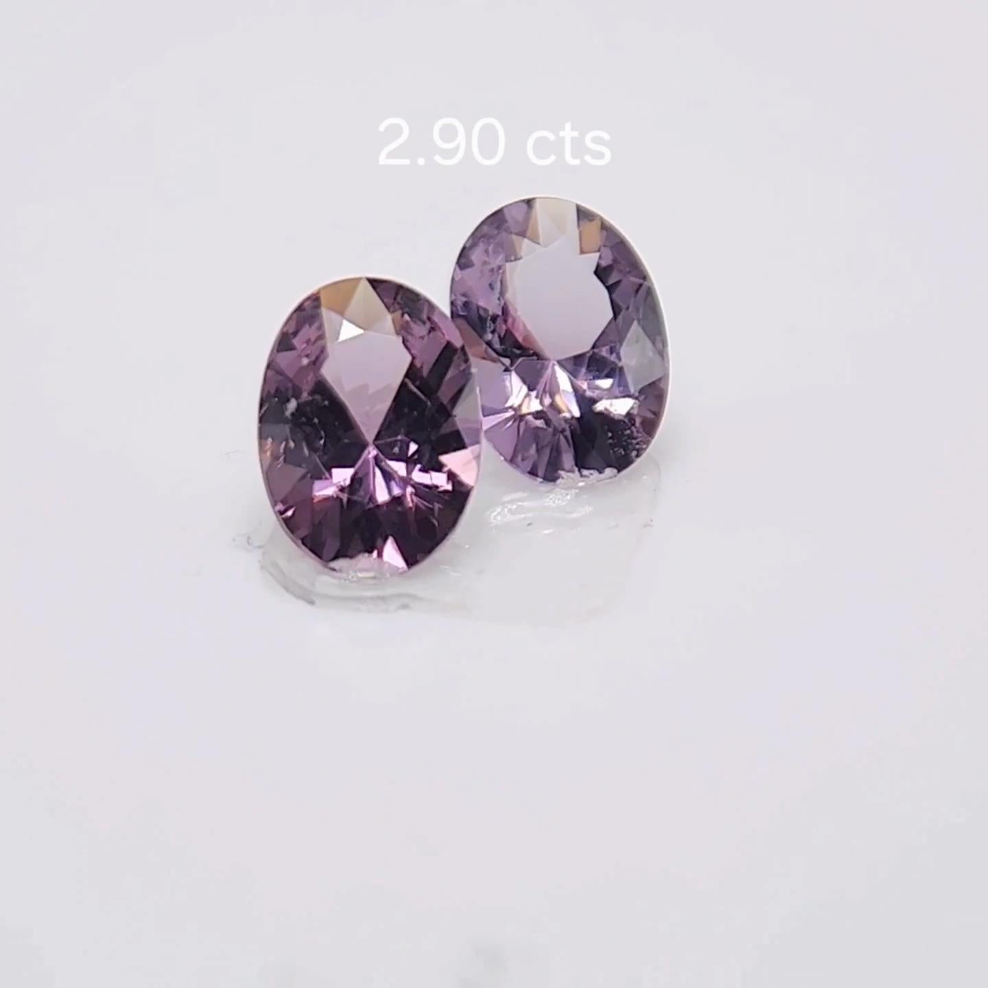 PAIO DI SPINEL A CAMBIAMENTO DI COLORE 2,90 carati. in vendita 1