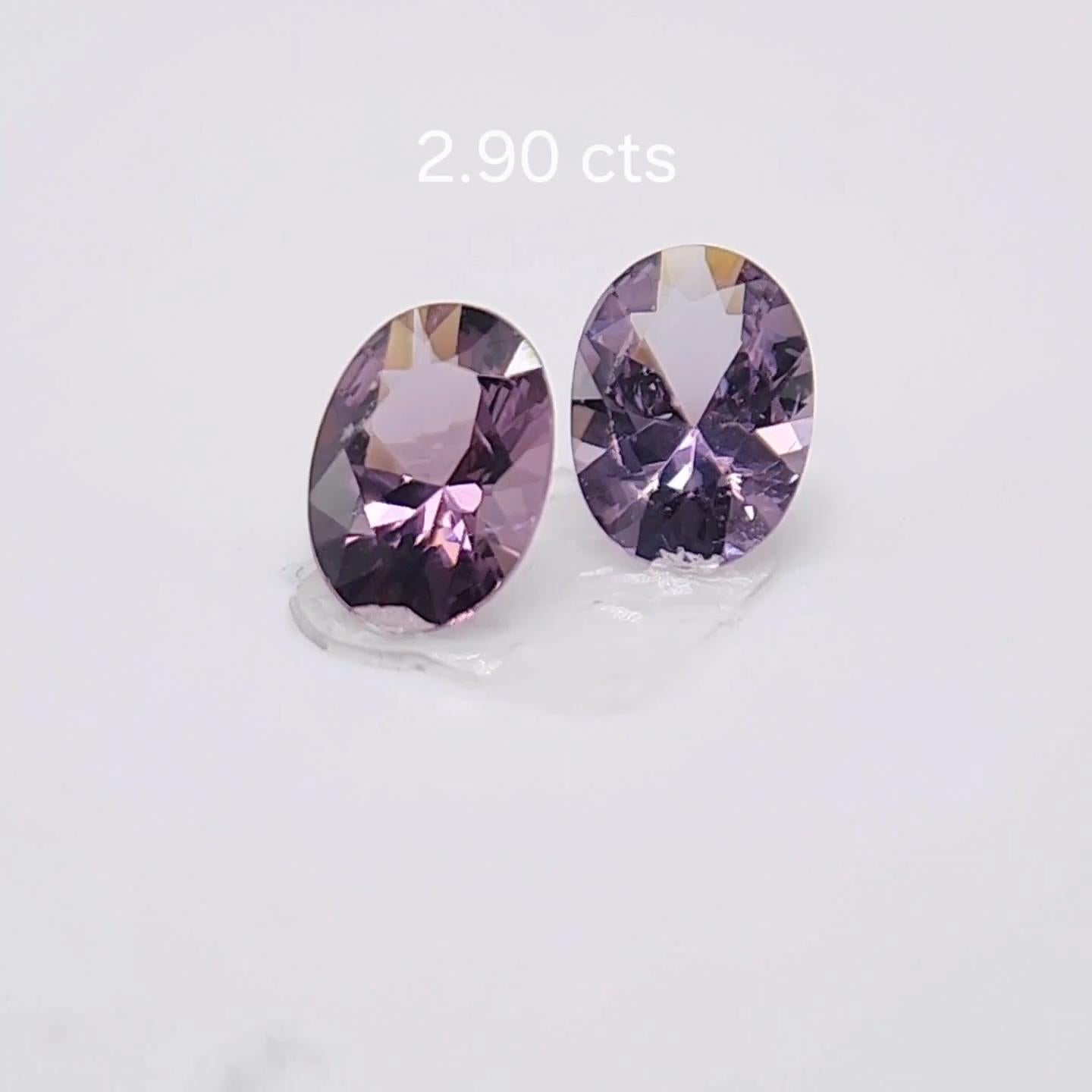 PAIO DI SPINEL A CAMBIAMENTO DI COLORE 2,90 carati. in vendita 2