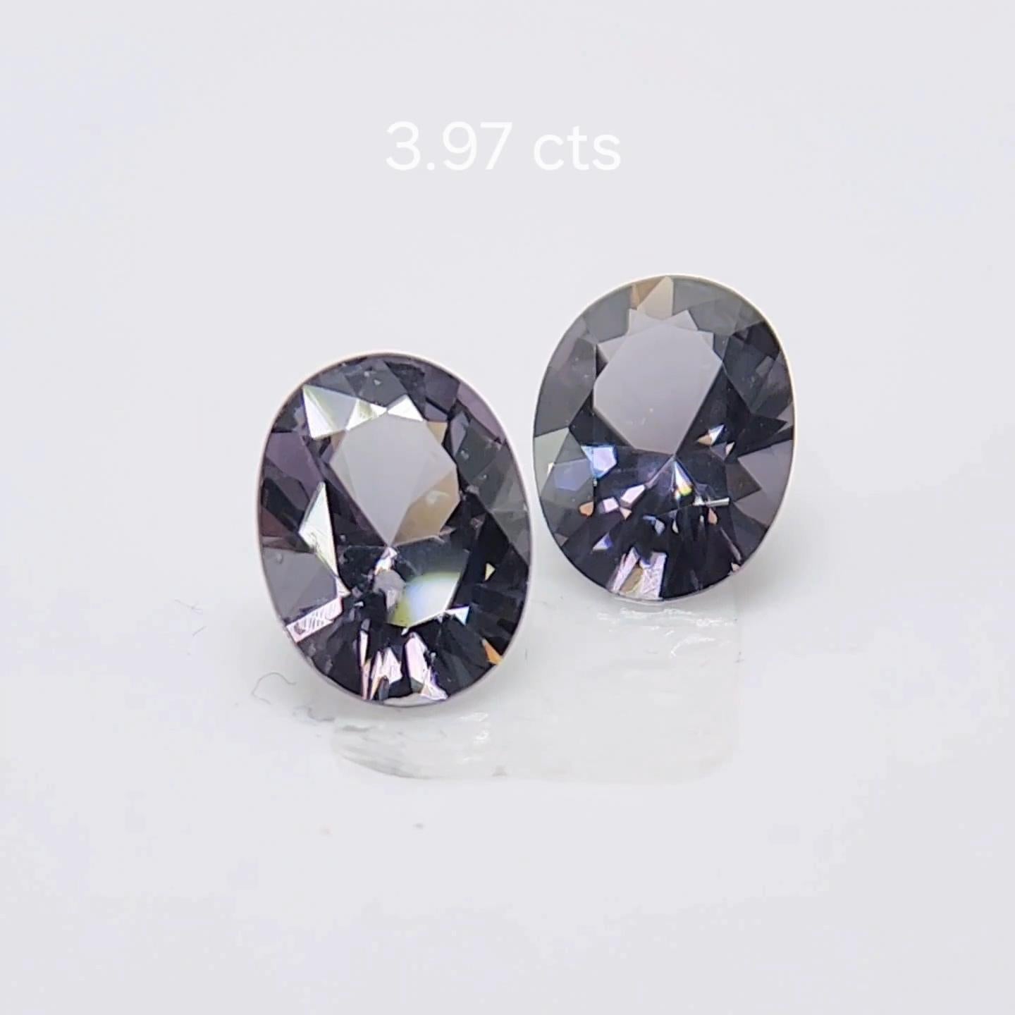 PAIO DI SPINEL DIVERSI DI COLORE 3,97 carati. in vendita 4
