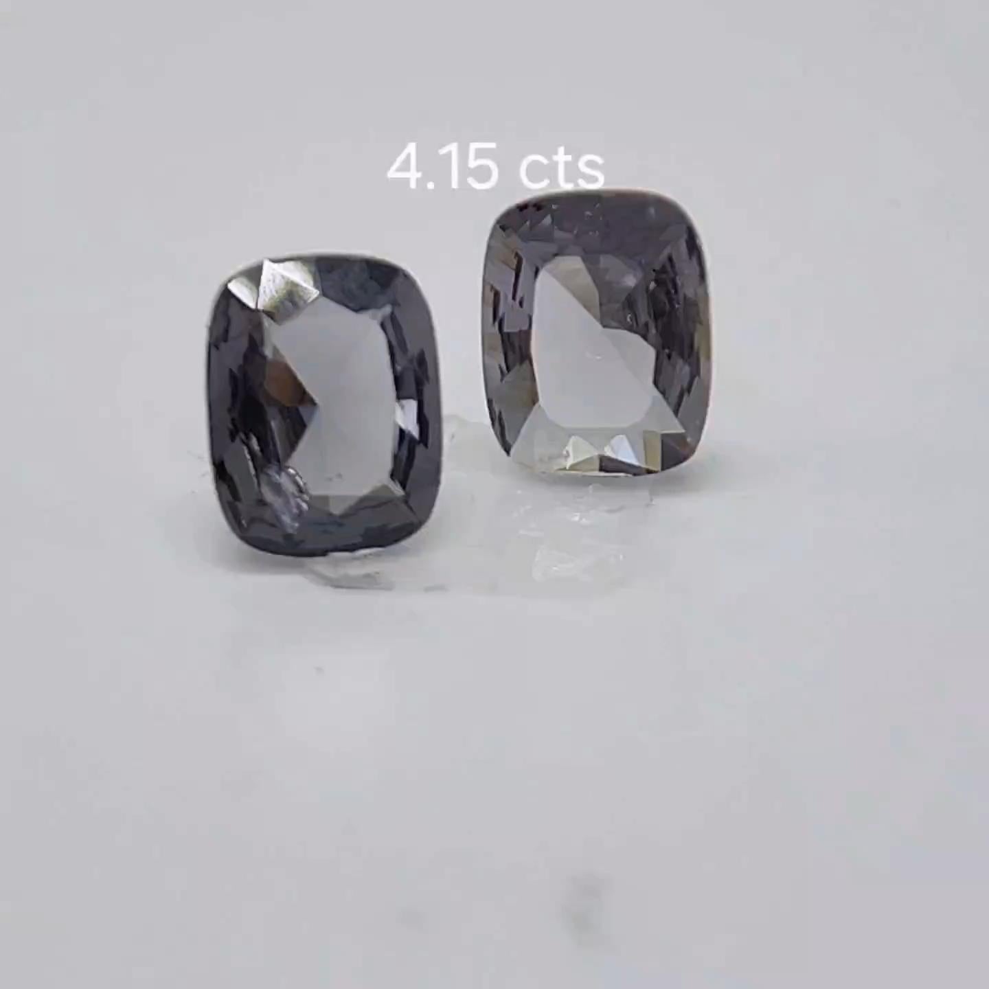 Spinell PAIR mit Farbwechsel Spinell 4.15 Karat. (Kissenschliff) im Angebot