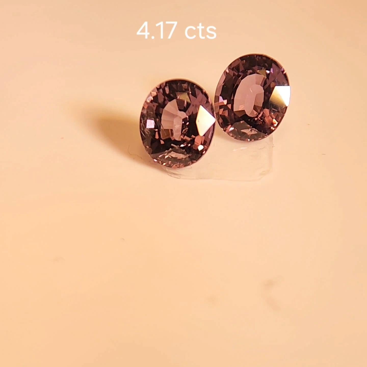 PAIO DI SPINEL DIVERSI DI COLORE 4.17 carati. in vendita 14