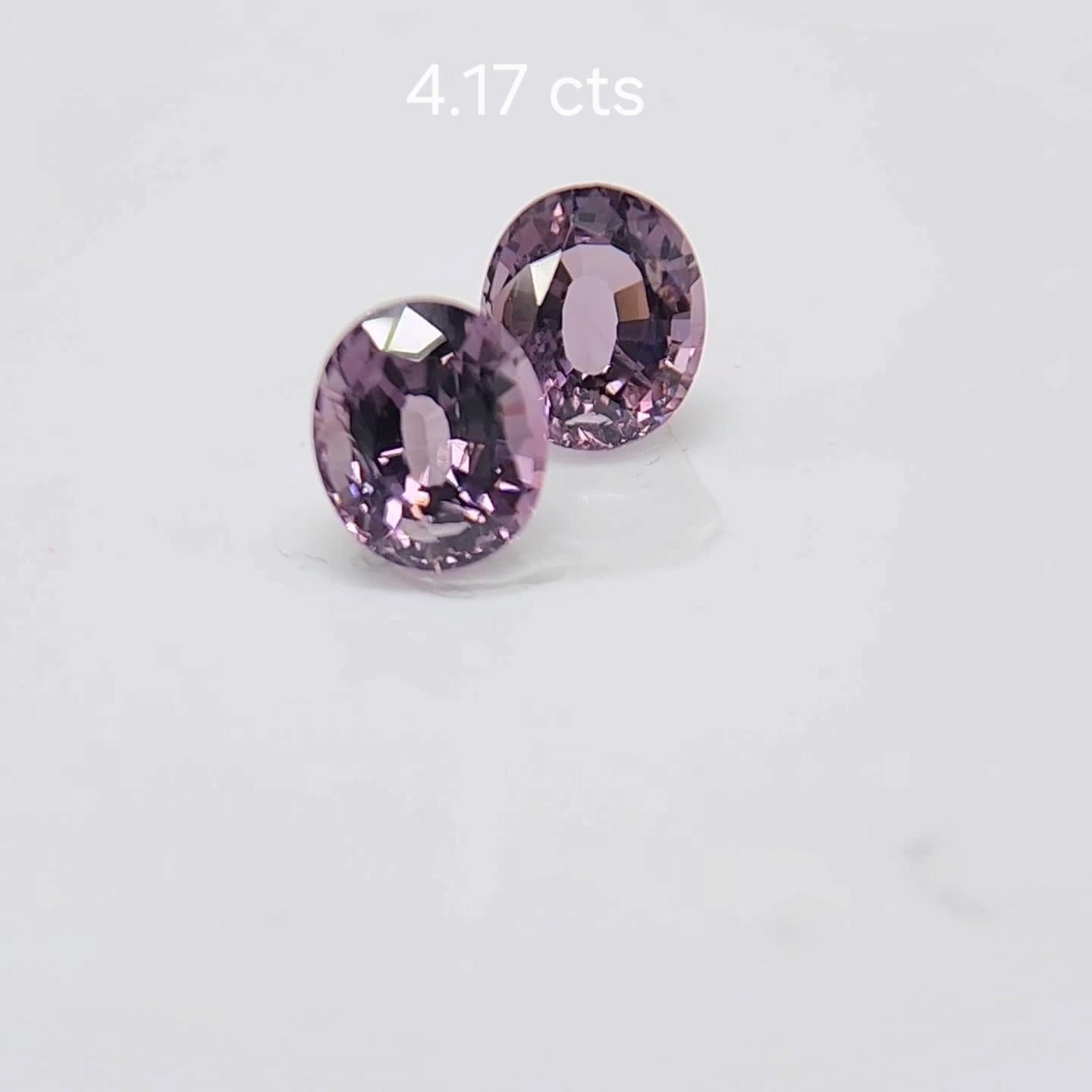 PAIO DI SPINEL DIVERSI DI COLORE 4.17 carati. In condizioni Nuovo in vendita a Brooklyn, NY