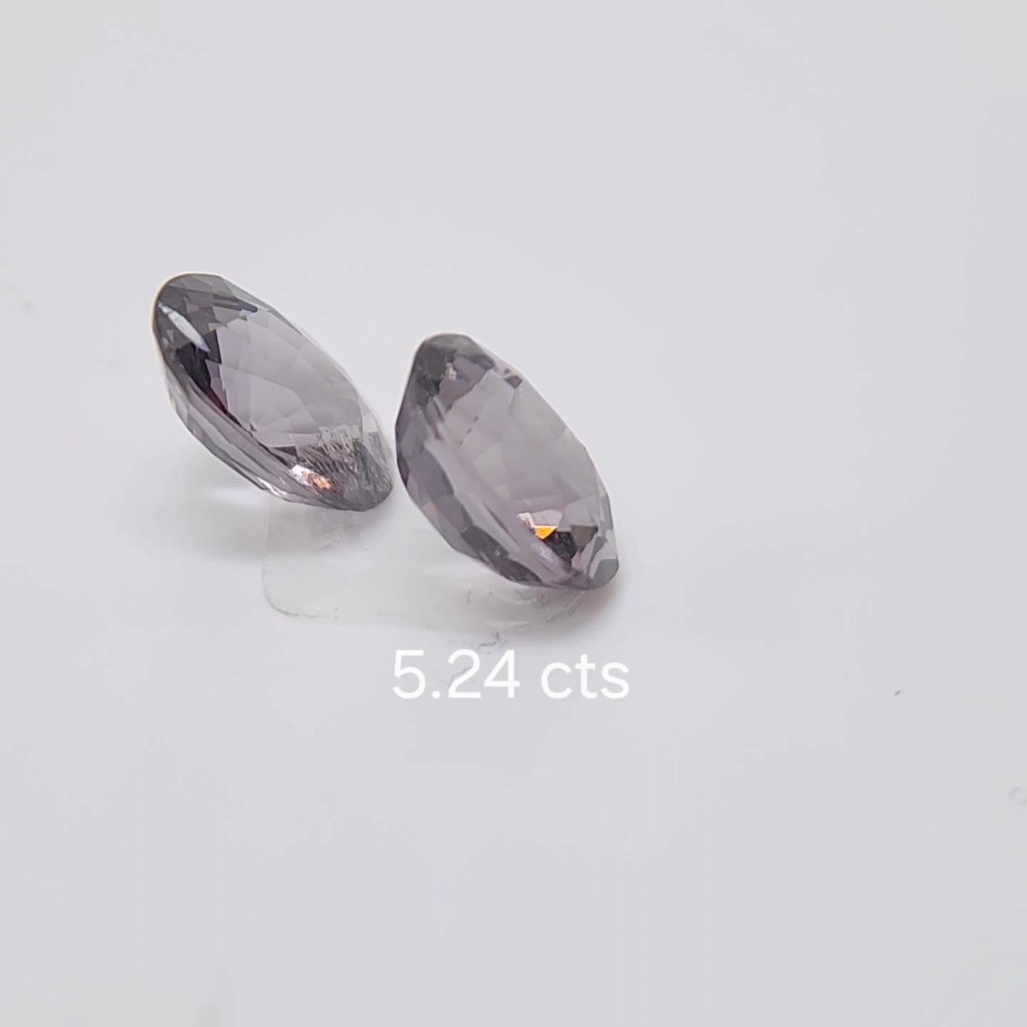 PAIO DI SPINEL DIVERSI DI COLORE 5.24 carati. in vendita 1