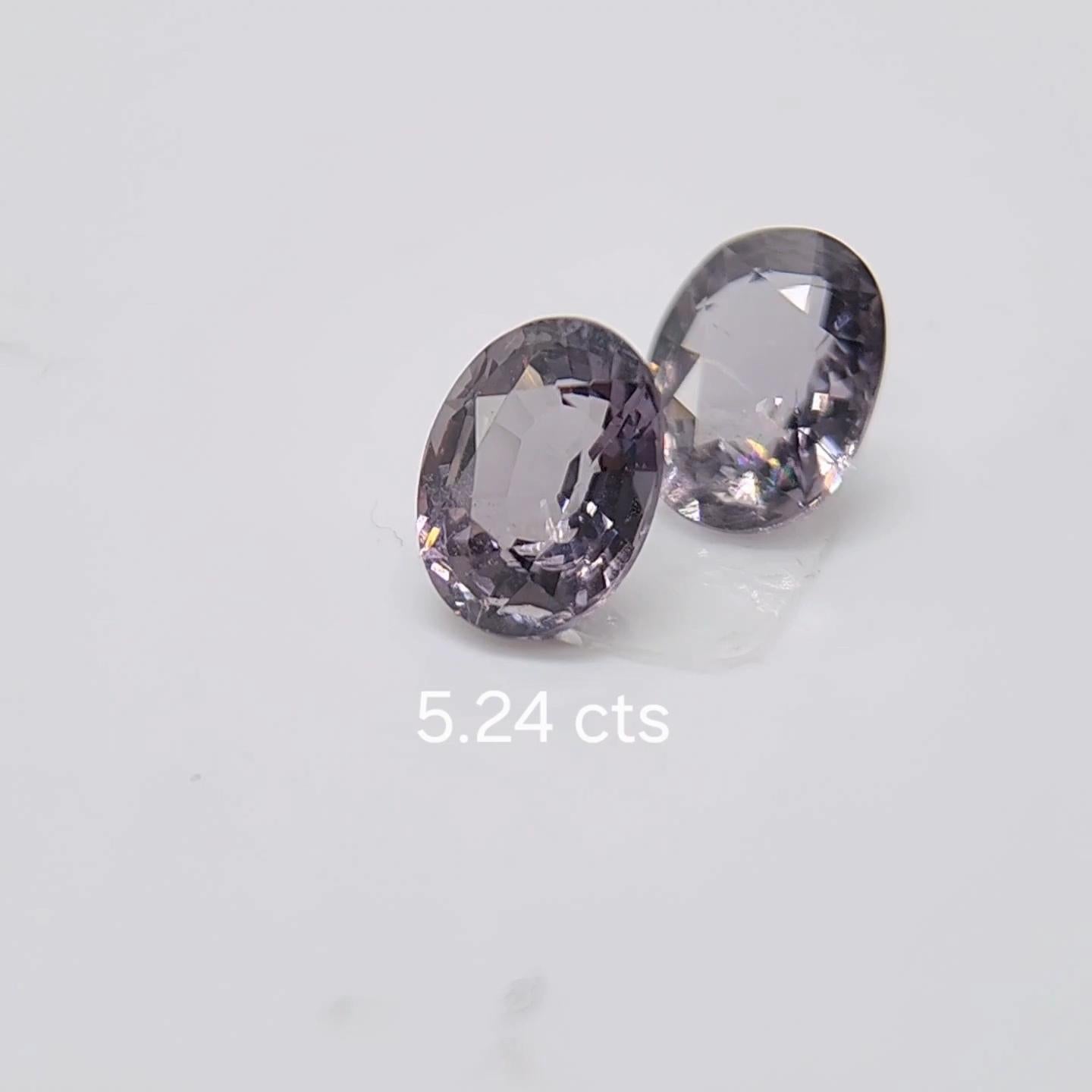 PAIO DI SPINEL DIVERSI DI COLORE 5.24 carati. in vendita 2