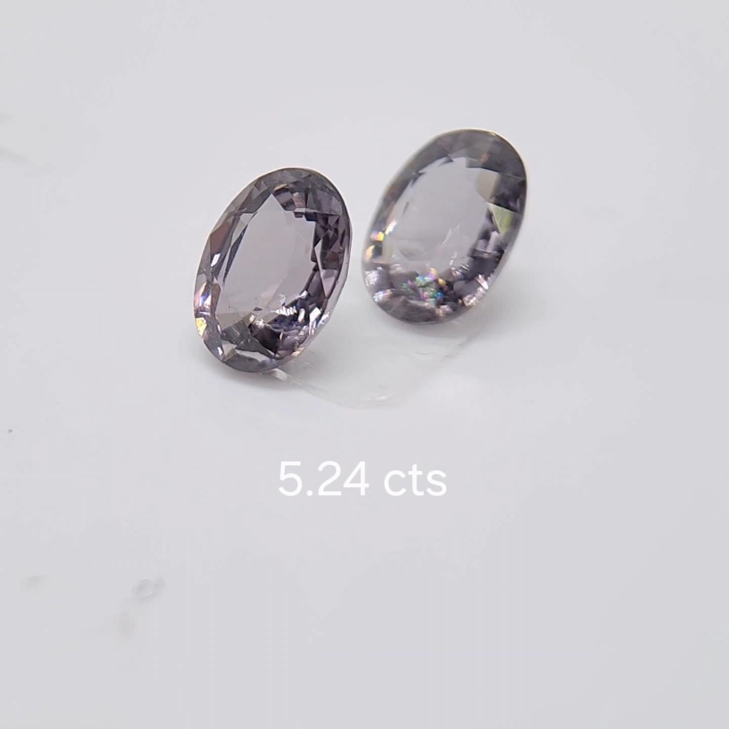 PAIO DI SPINEL DIVERSI DI COLORE 5.24 carati. in vendita 3