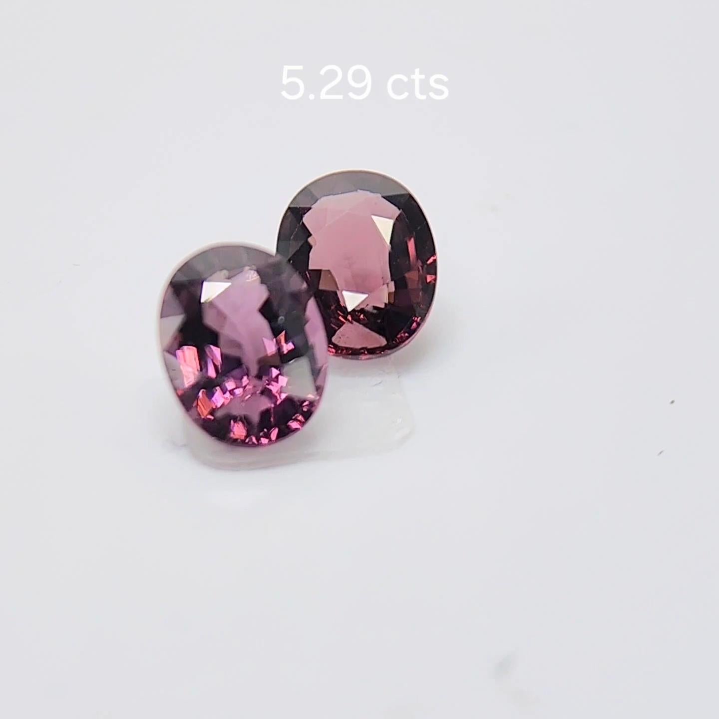 PAIO DI SPINEL DIVERSI DI COLORE 5.29 carati. in vendita 6