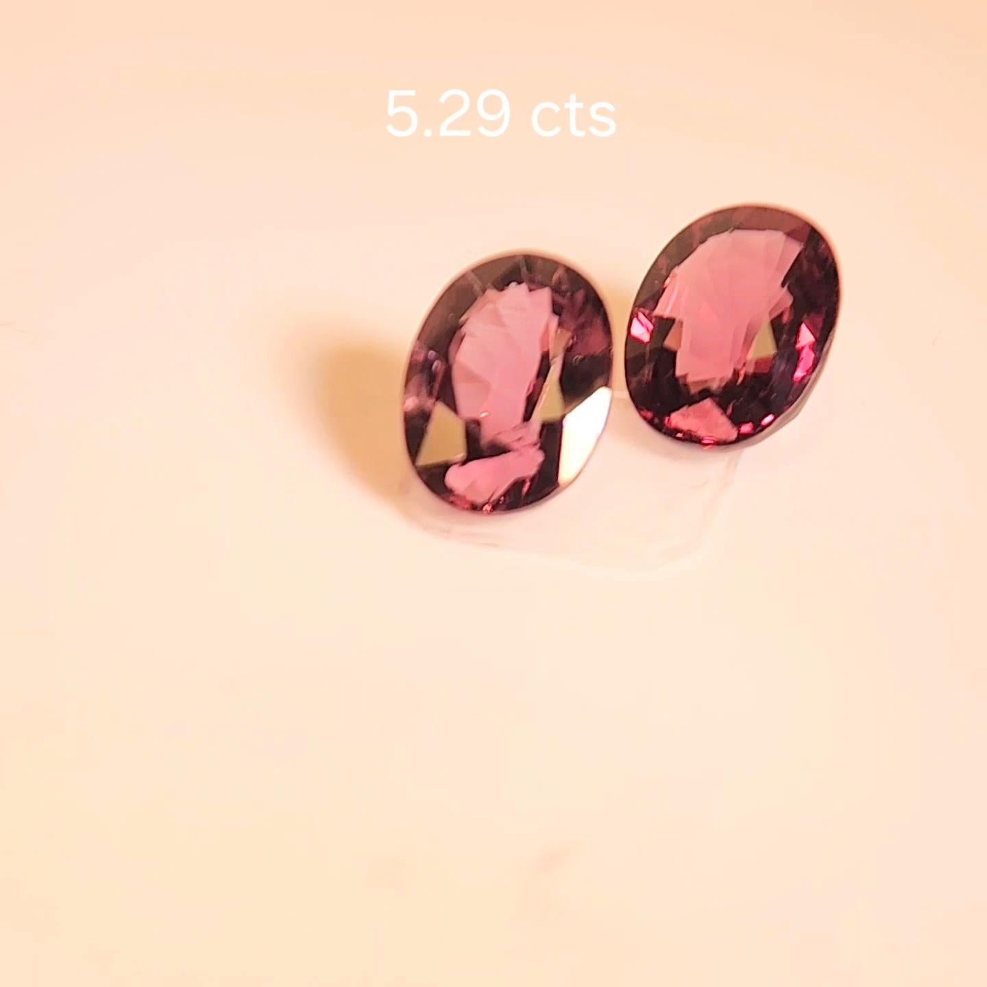 PAIO DI SPINEL DIVERSI DI COLORE 5.29 carati. in vendita 10