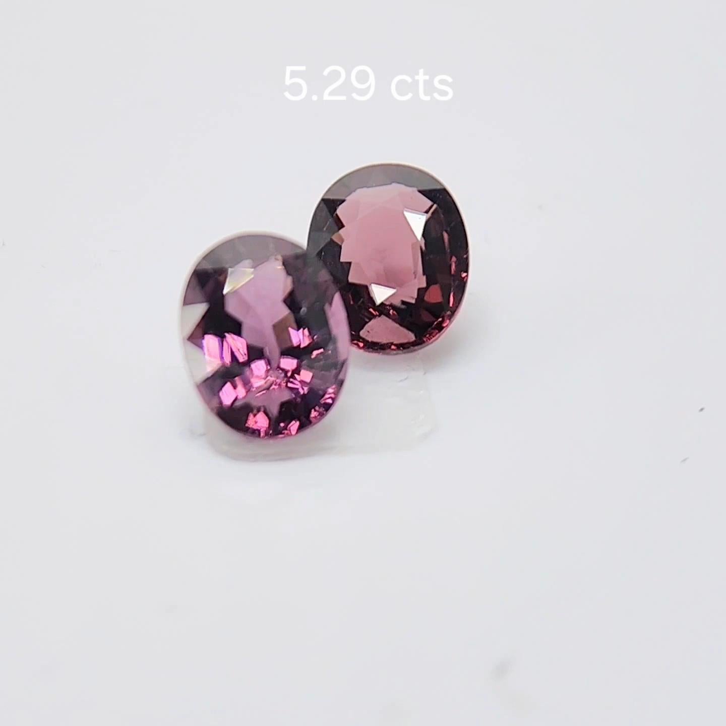da uomo o donna PAIO DI SPINEL DIVERSI DI COLORE 5.29 carati. in vendita