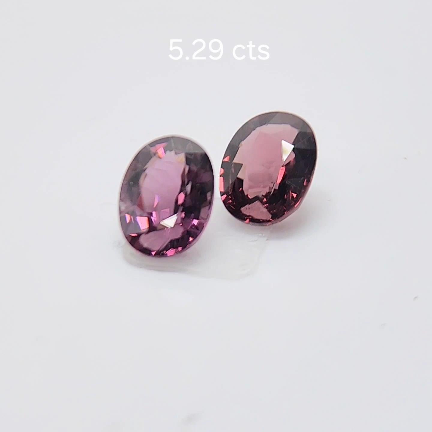 PAIO DI SPINEL DIVERSI DI COLORE 5.29 carati. in vendita 3