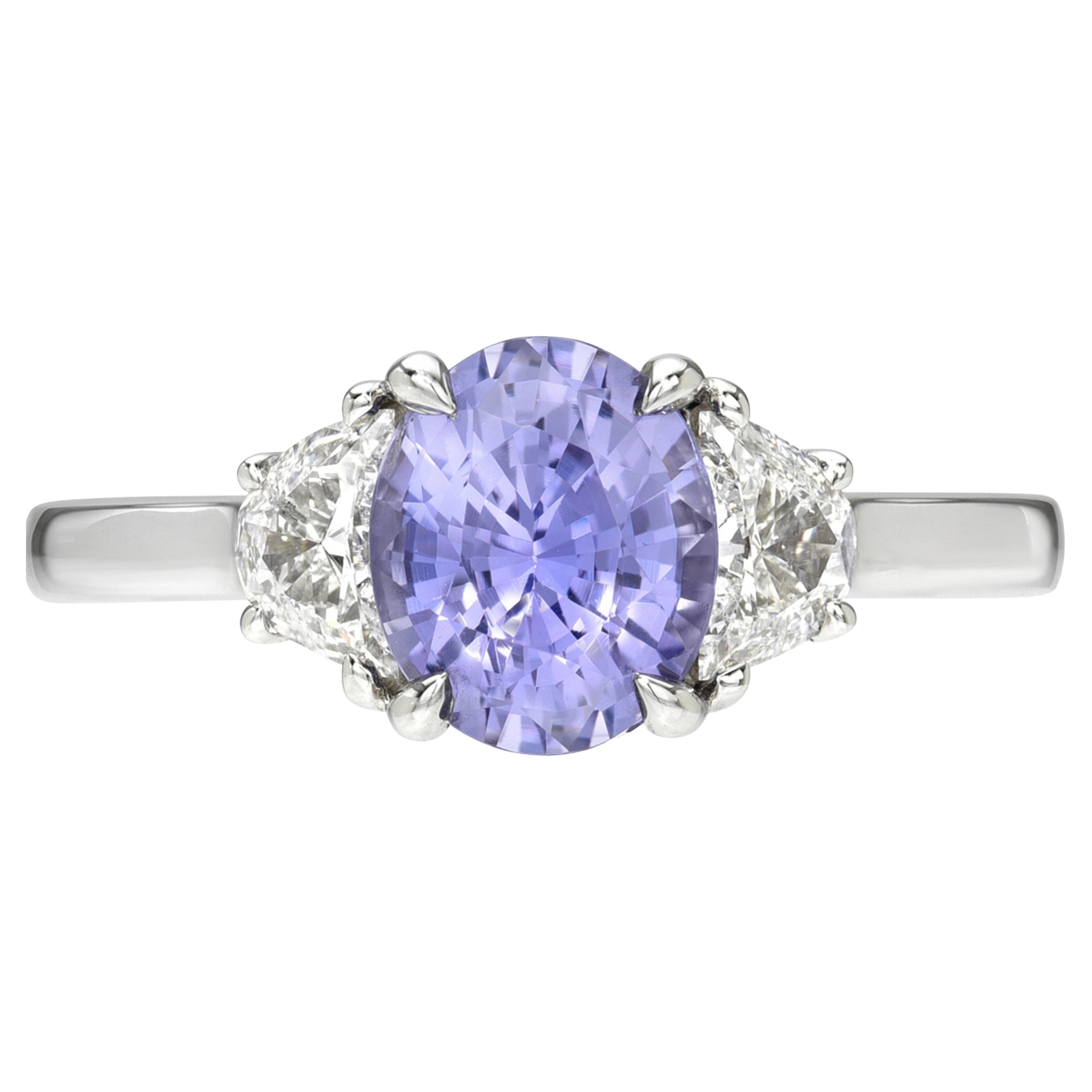 Anello a tre pietre in platino con zaffiro di Ceylon che cambia colore - Anello raro GIA