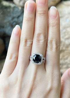 Color Changing Sapphire with Diamond Ring set in 18K White Gold Settings