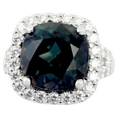 Anello con zaffiro e diamante Whiting e montatura in oro bianco 18 carati